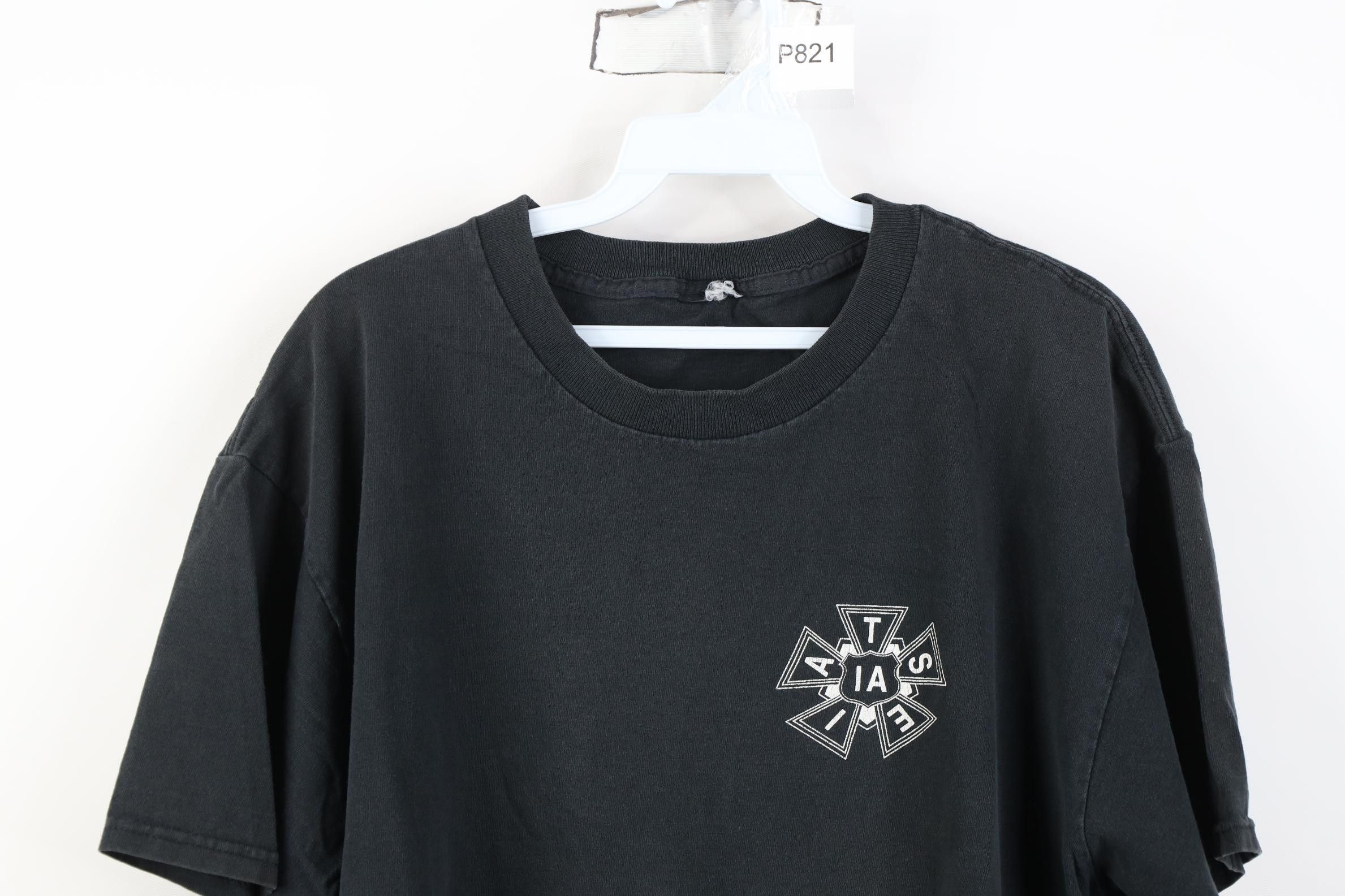 Vintage Vintage IATSE We Few Band of Brothers Shakespeare T-Shirt Size US XL / EU 56 / 4 - 2 Thumbnail