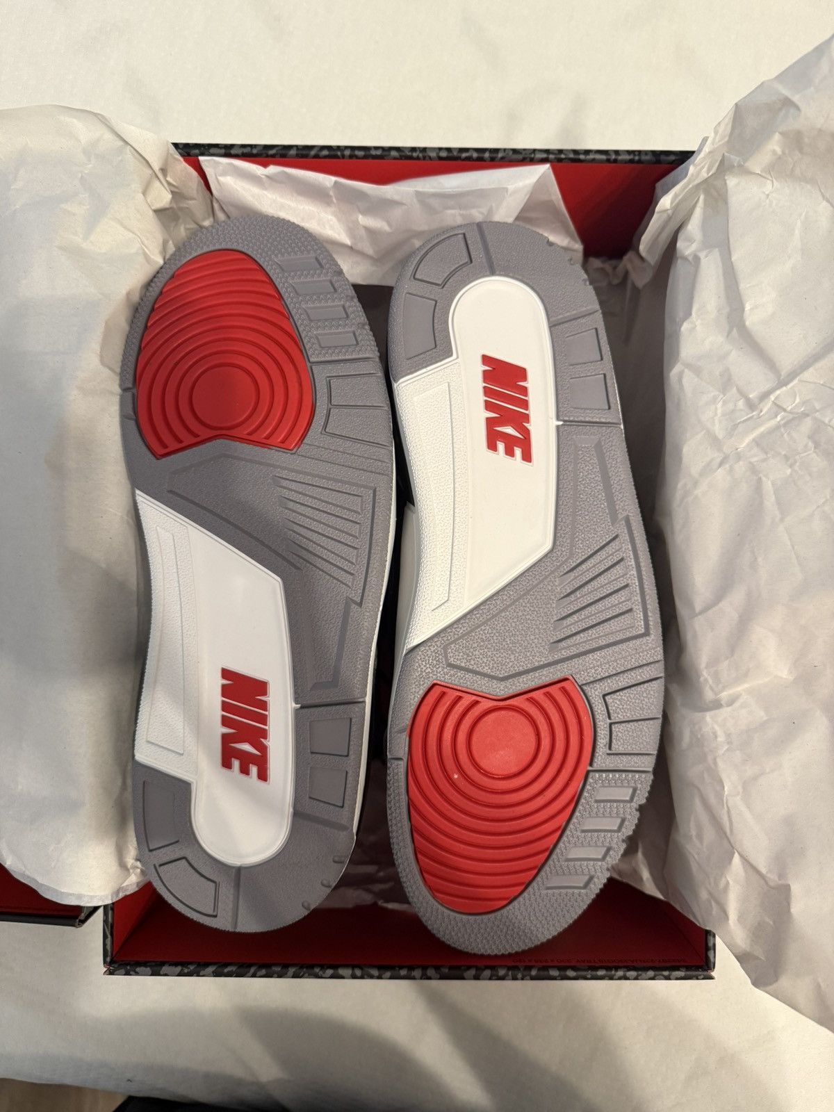 Jordan Brand JORDAN 3 BLACK CEMENT Size US 9.5 / EU 42-43 - 2 Thumbnail