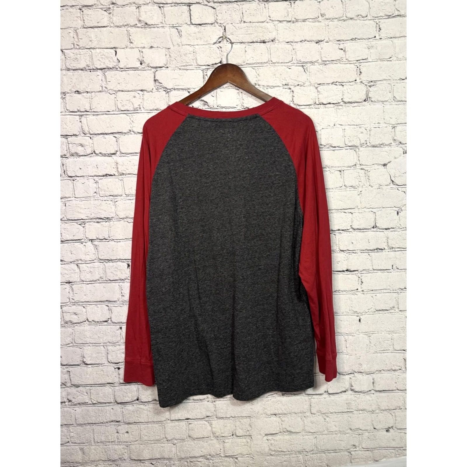 Vintage Colosseum Arkansas Razorbacks Long Sleeve Raglan Shirt XL Gray Crew Neck Graphic Print Men Size US XL / EU 56 / 4 - 4 Thumbnail
