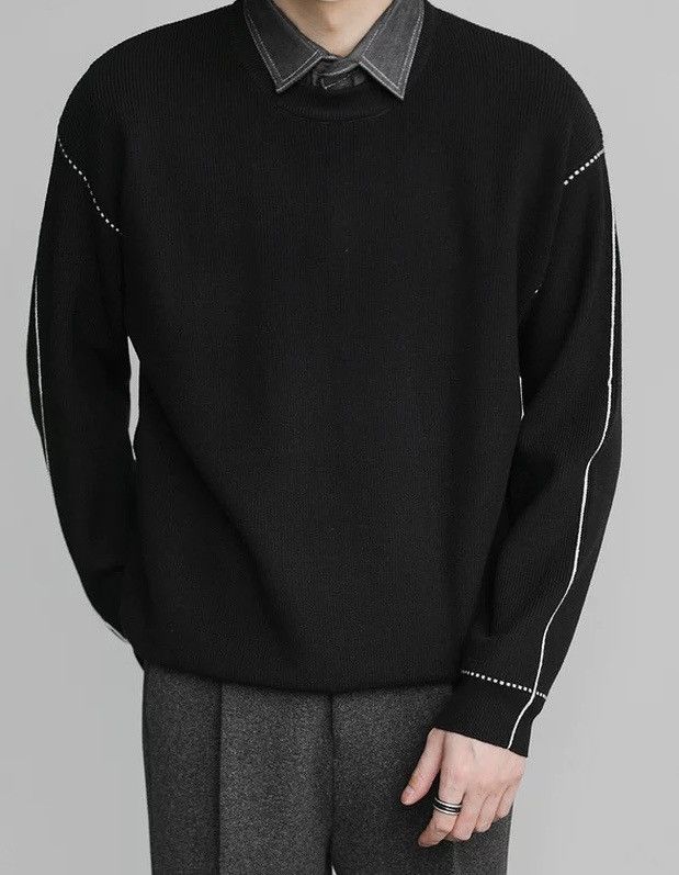 Cleanfit retro cross contrast thread layered collar sweater