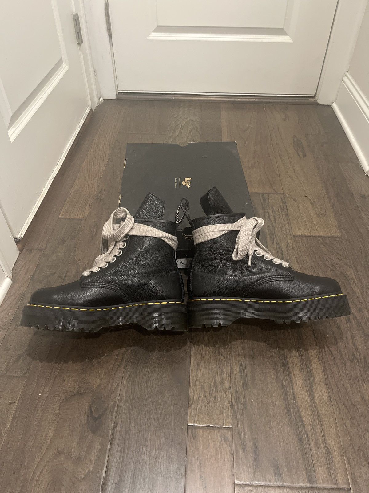 Dr. Martens × Rick Owens Rick Owen x Dr Marten 1460 Quad Size US 10.5 / EU 43-44 - 3 Thumbnail