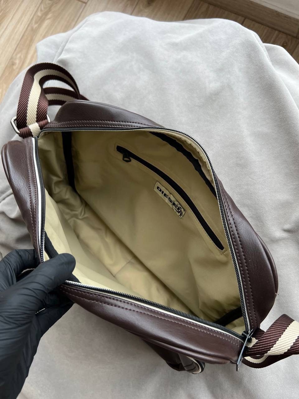Diesel Diesel Leather Shoulder Bag Brown Big Logo Vintage Size ONE SIZE - 7 Thumbnail