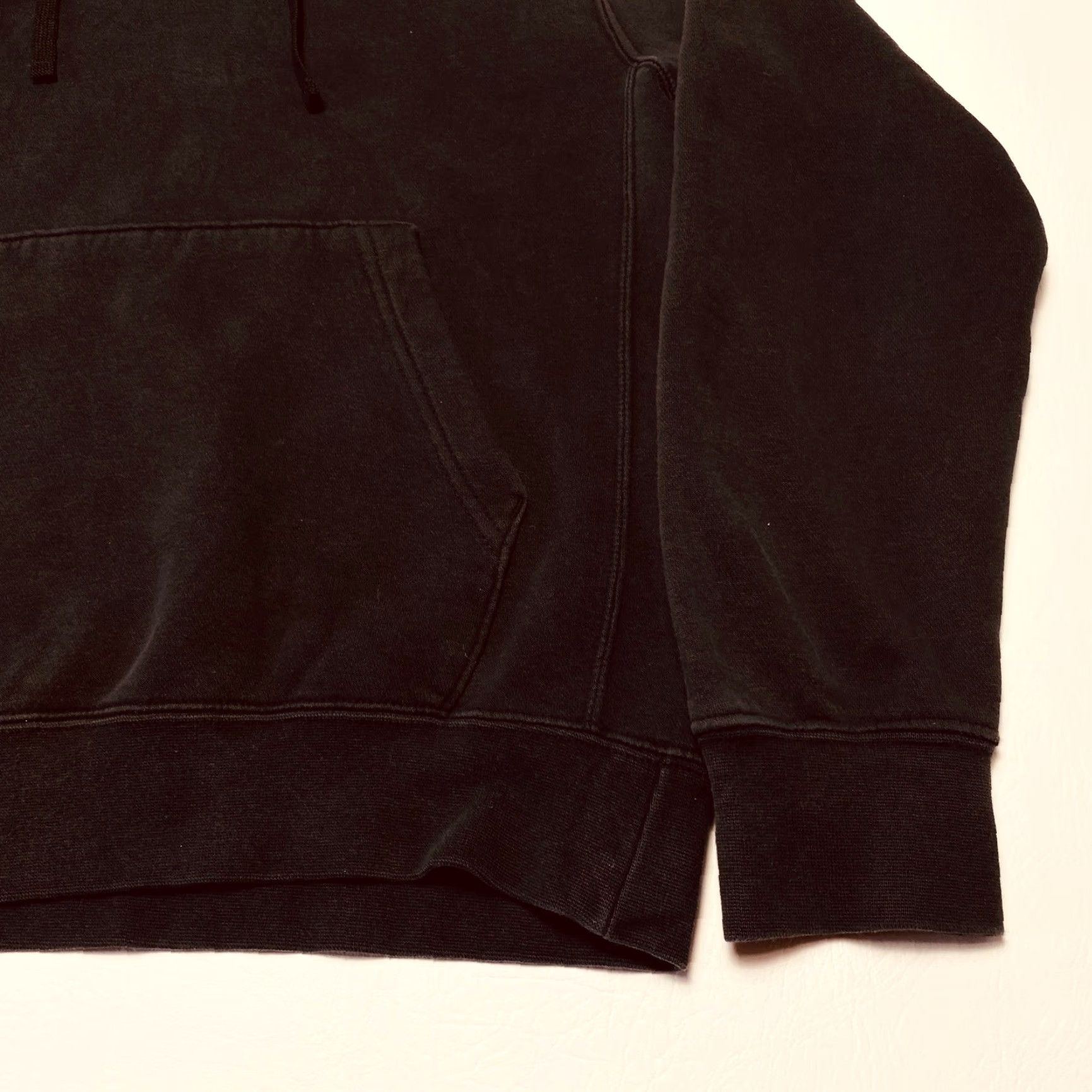 Nike VINTAGE Nike Hoodie Fleece Mens Small Black Nike Basketball Logo Chest Drawstring 7597 Size US S / EU 44-46 / 1 - 4 Thumbnail