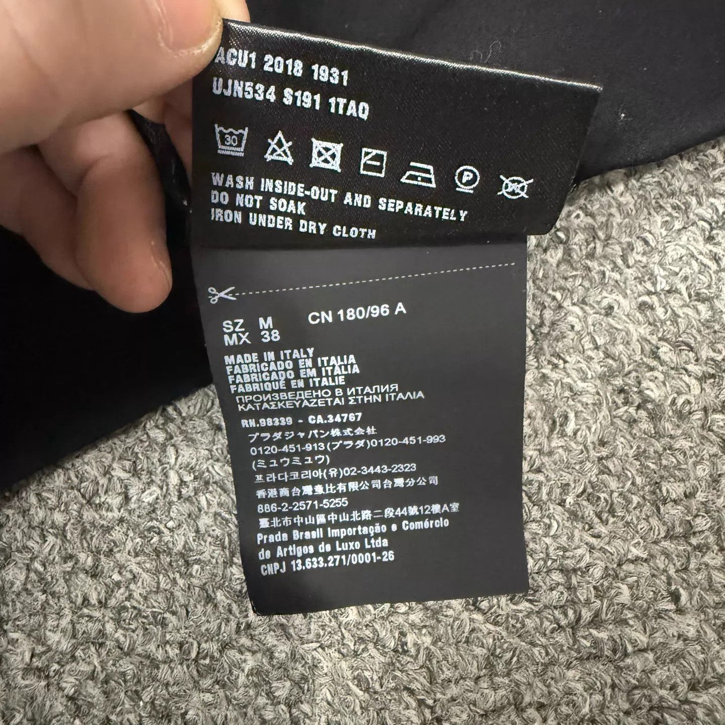Prada Prada Black Color Blocked Back Short Sleeve M 99New Size US M / EU 48-50 / 2 - 5 Thumbnail