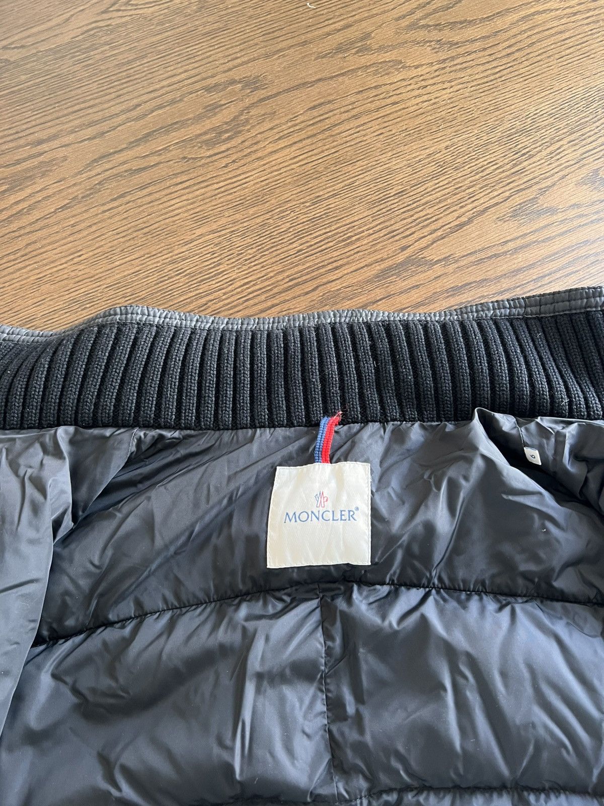 Moncler Moncler Amazzone Giubbotto Down Jacket Great Condition Size US XL / EU 56 / 4 - 9 Thumbnail