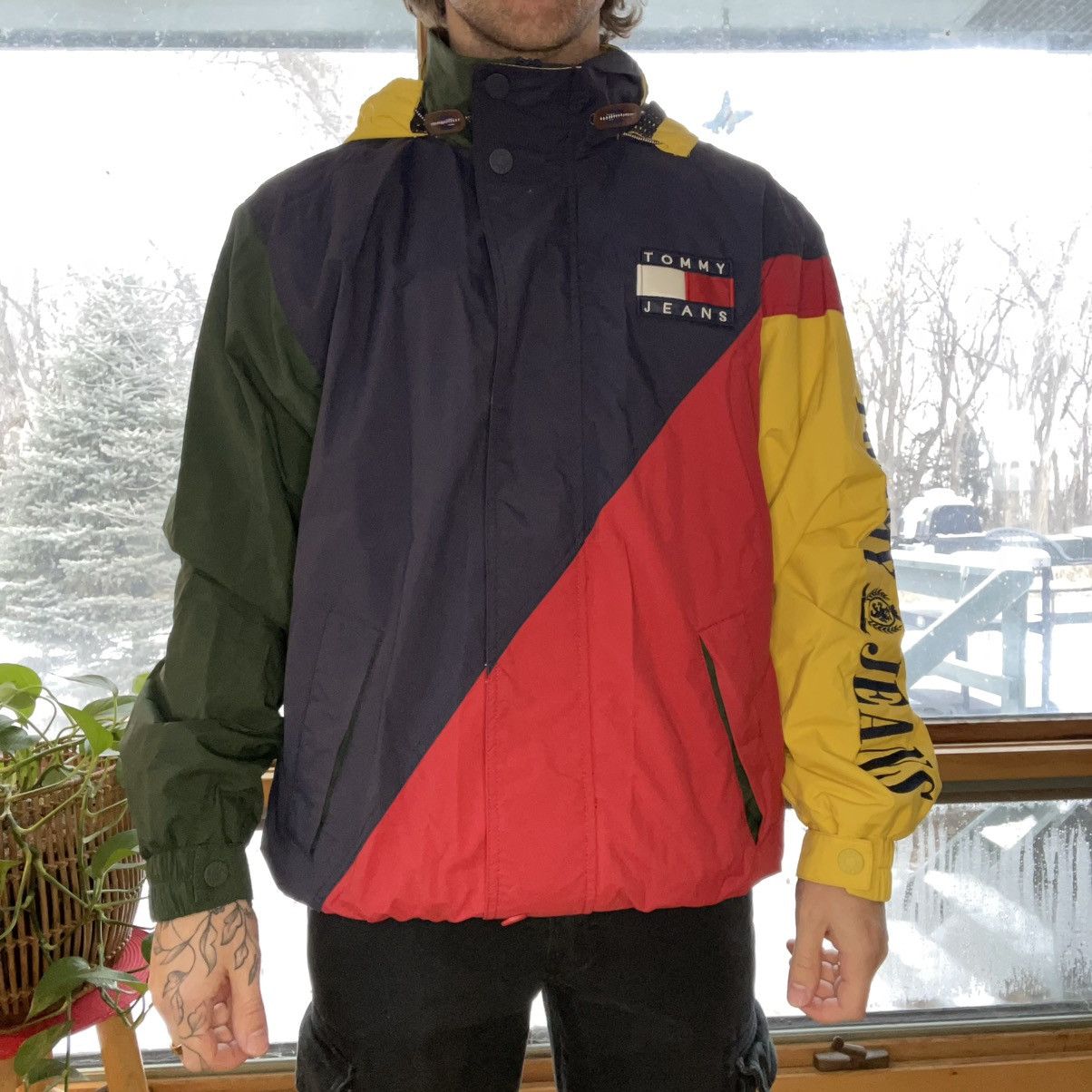 Tommy Jeans Vintage Tommy Jeans Zip-Up Jacket w/ Roll Away Hood Size US S / EU 44-46 / 1 - 1 Thumbnail
