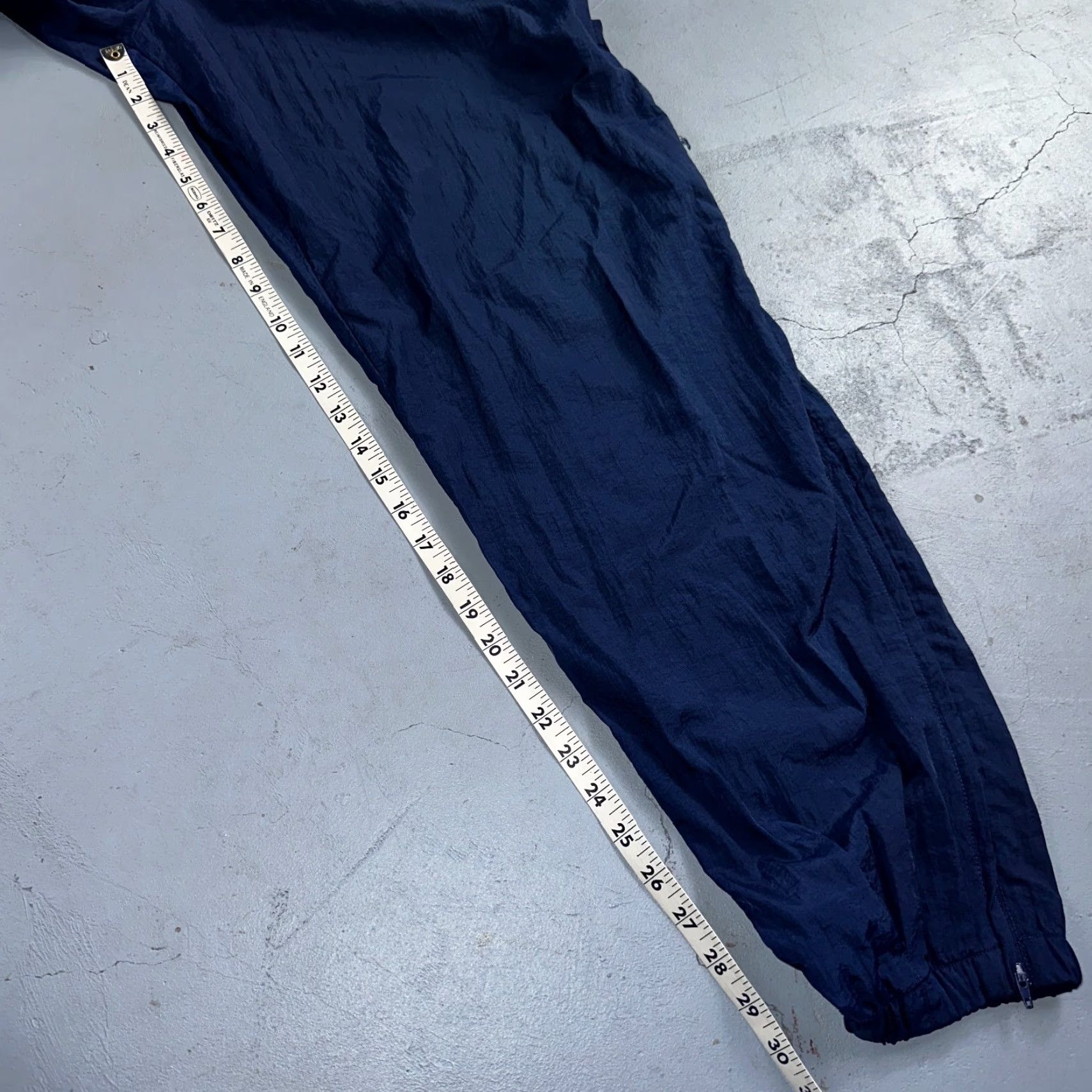 Nike VINTAGE Nike VTG 90s Windbreaker Track Pants Ankle Zip Unlined Blue 1990s Essential Size US 31 - 4 Thumbnail