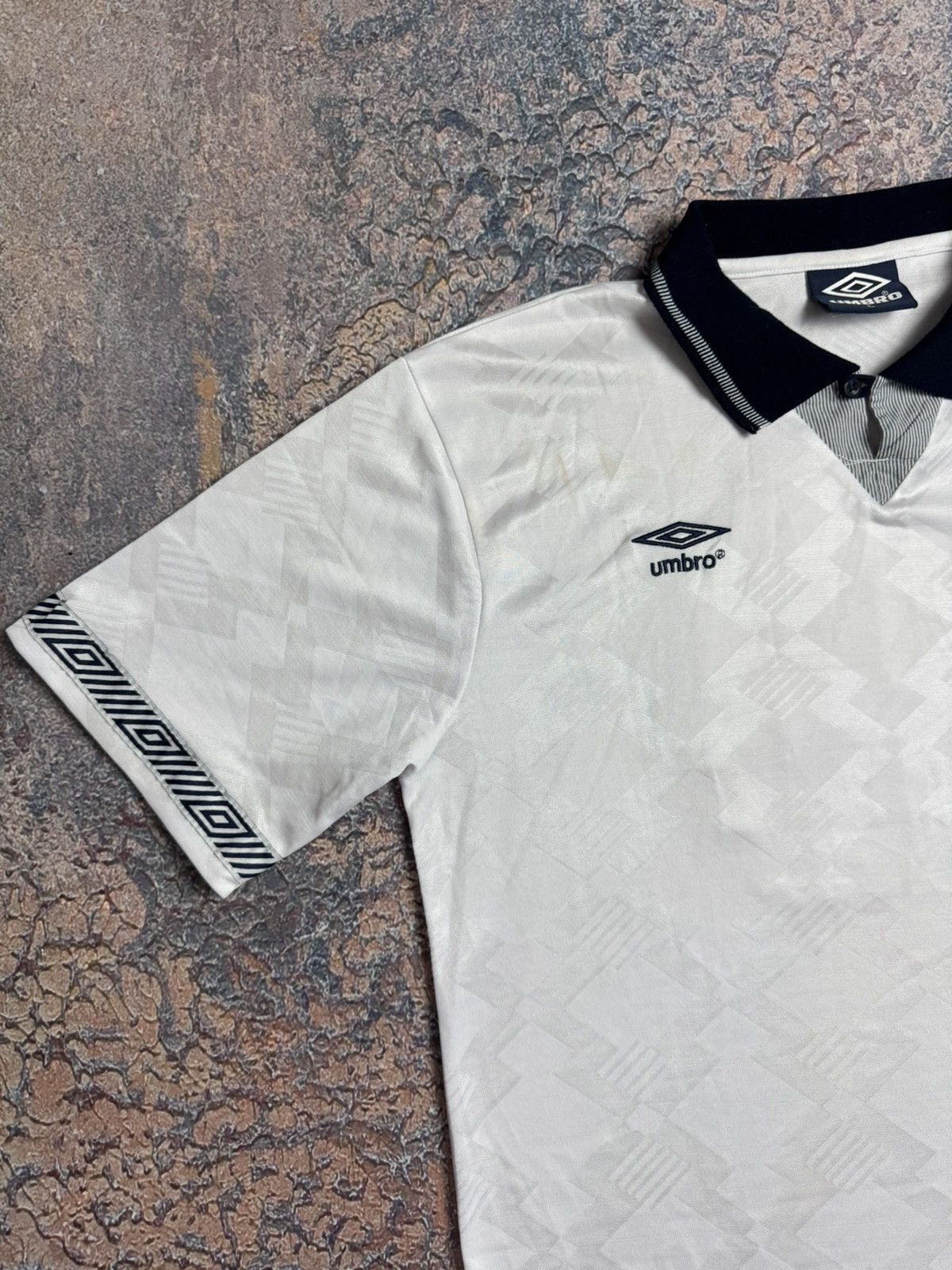 Vintage Vintage England Score draw 1990/92 #19 Soccer jersey Size US L / EU 52-54 / 3 - 2 Thumbnail