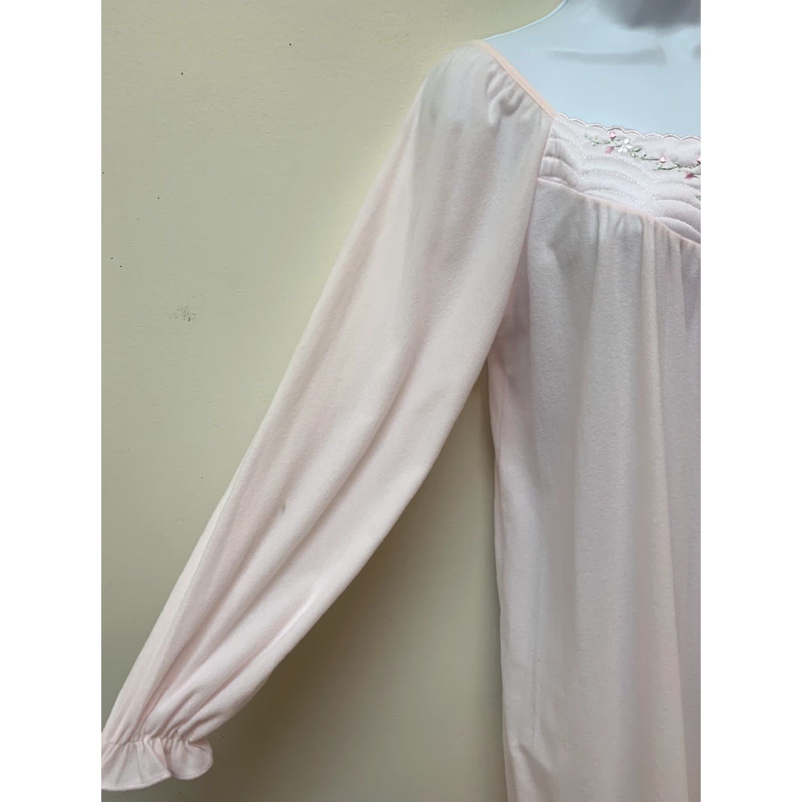 Vintage VINTAGE Belle Fleur Pink Brushed Nylon Long Gown Nightgown M NOS NEW Size ONE SIZE - 3 Thumbnail
