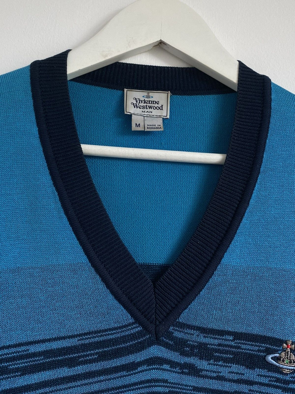 Vivienne Westwood Vintage Vivienne Westwood V-Neck Light Knit Sweater Size US M / EU 48-50 / 2 - 4 Thumbnail