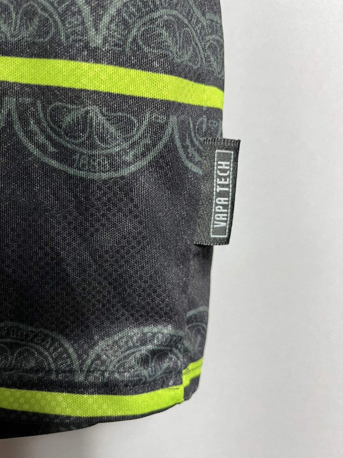 Umbro CELTIC 1998 1999 AWAY SHIRT FOOTBALL SOCCER UMBRO JERSEY Size US L / EU 52-54 / 3 - 5 Thumbnail