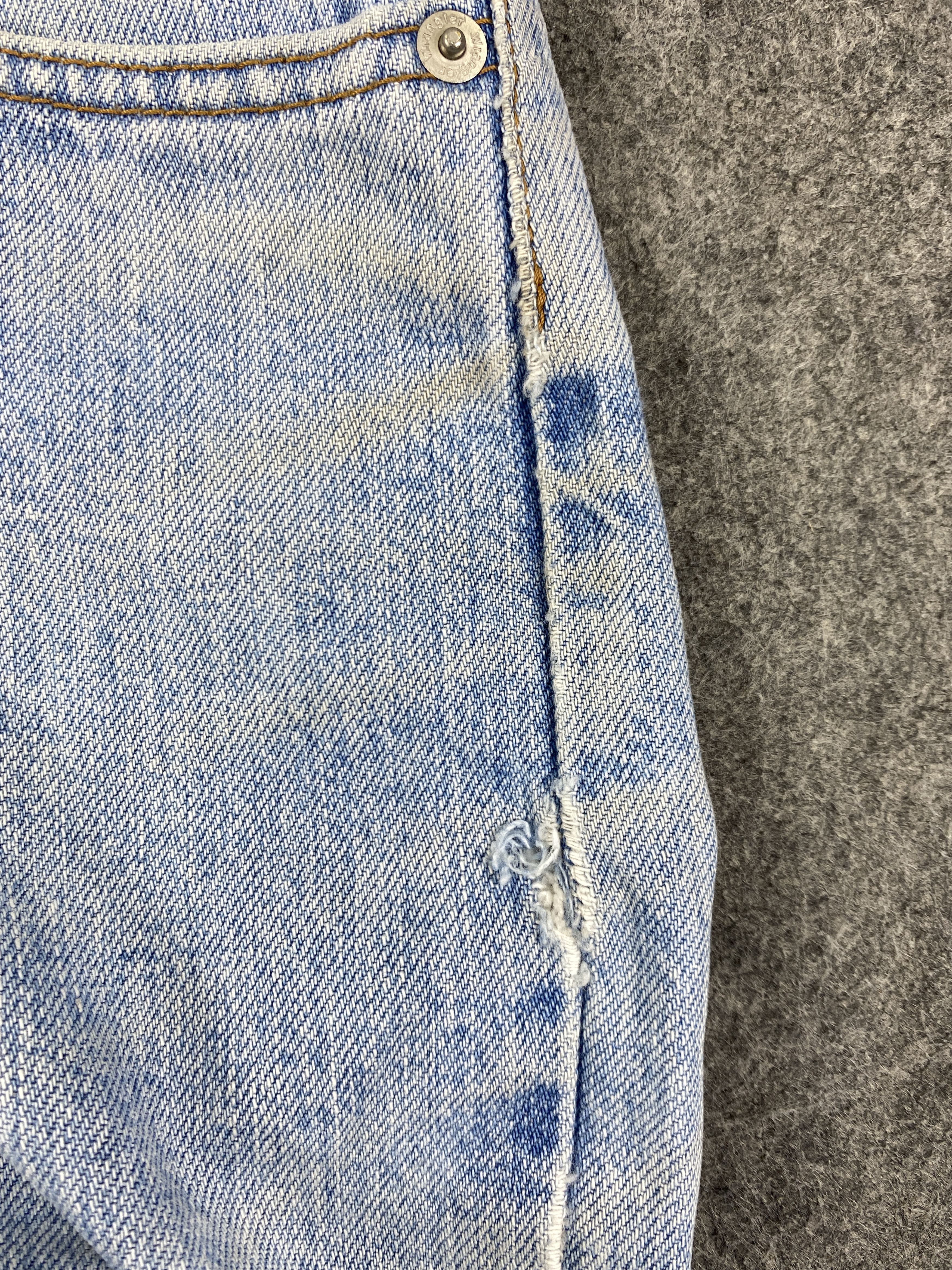 Japanese Brand Light Blue Wash Vintage Wrangler Jeans 27x28 - JN3334 Size US 27 - 11 Thumbnail