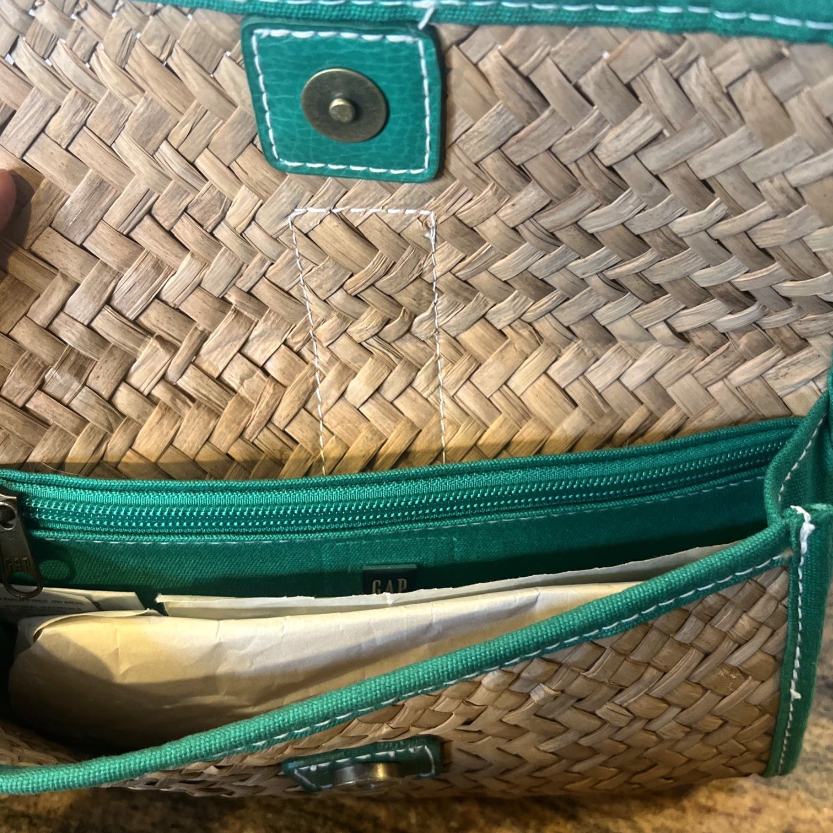 Gap Gap NWT Wicker Straw Purse Clutch Women Small Natural Taupe Beach Classic Lined Inner Pockets Size ONE SIZE - 2 Thumbnail