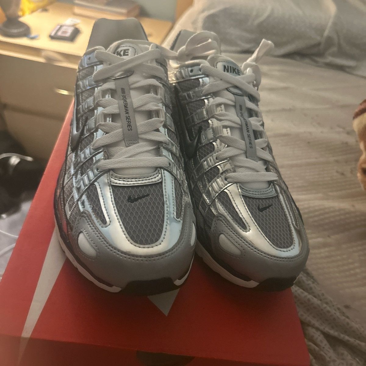 Nike Nike p 6000 Size US 10.5 / EU 43-44 - 2 Thumbnail