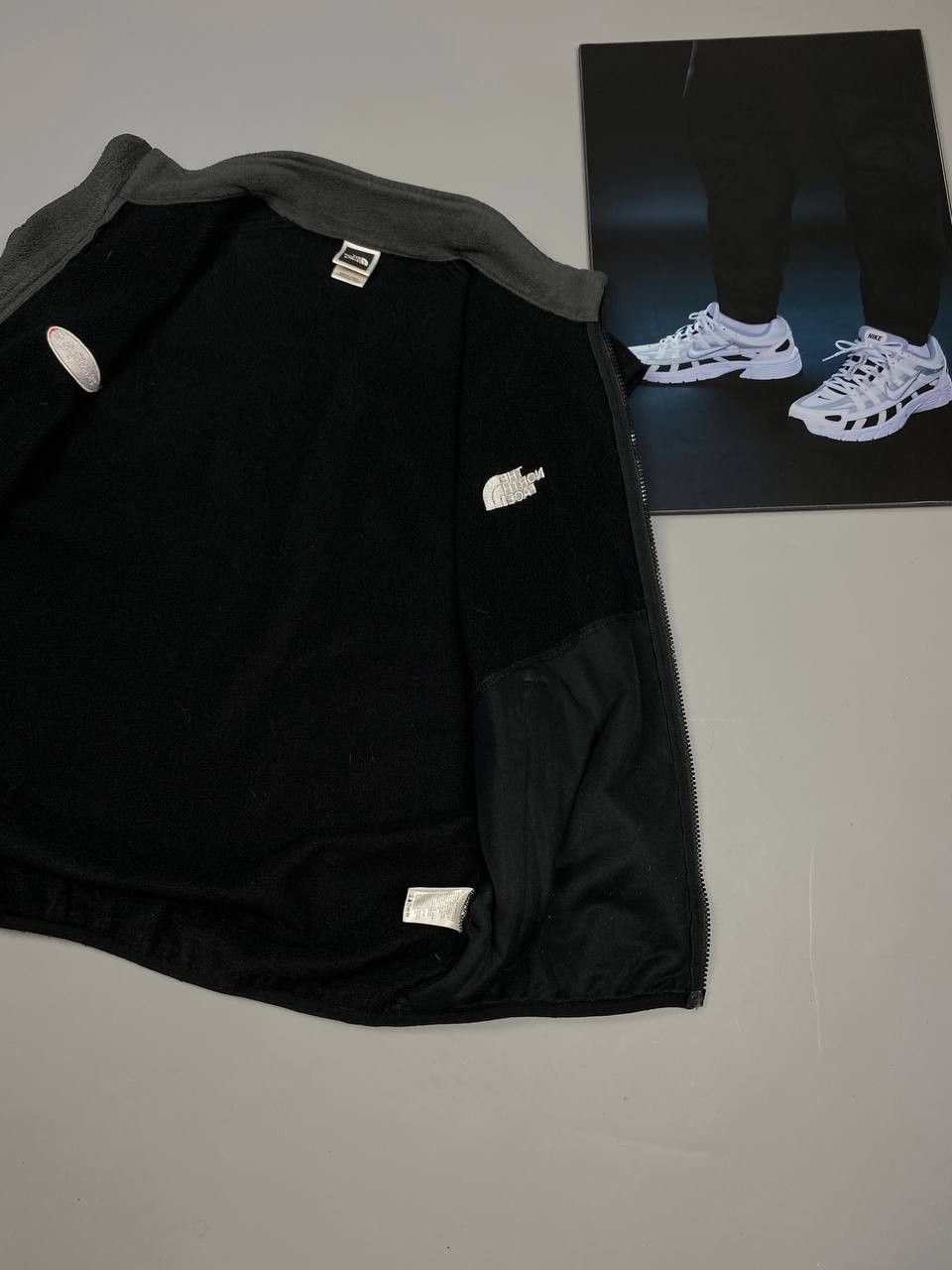 The North Face Vintage 90s North Face Vest Fleece Sleeveless Jacket Black Size US M / EU 48-50 / 2 - 15 Thumbnail