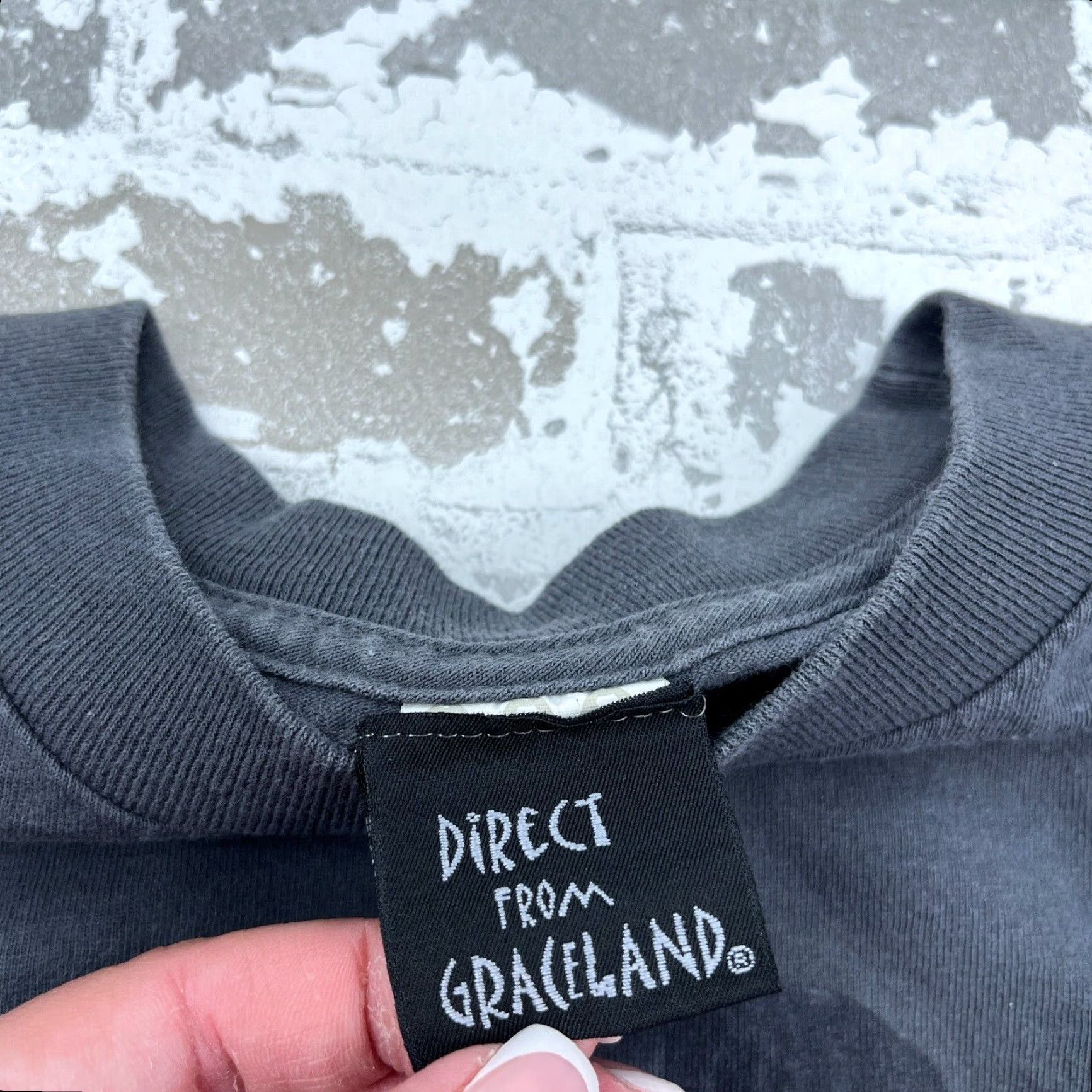 Vintage VINTAGE Graceland Elvis Presley Shirt Men M Gray Band Tee 90s Retro Rock Hipster Music Grunge USA Modern Short Sleeve Crew Neck T-Shirt Size US M / EU 48-50 / 2 - 5 Thumbnail