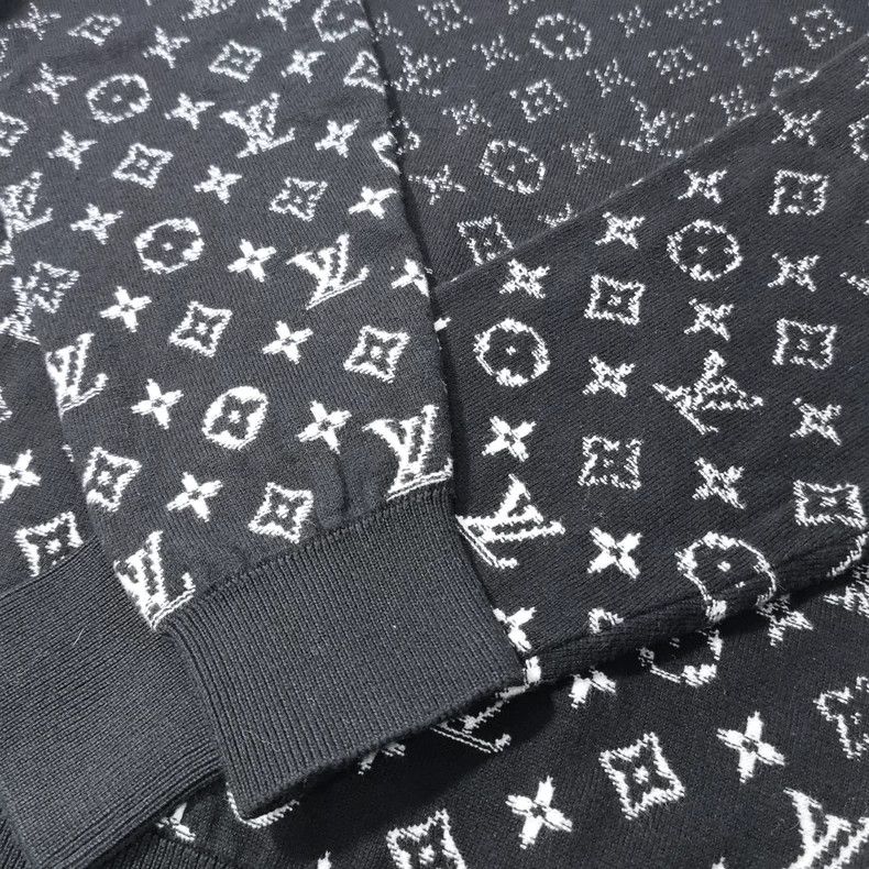Louis Vuitton Louis Vuitton Classic Printed Ombré Crew Neck Casual Long-S Size US M / EU 48-50 / 2 - 5 Thumbnail