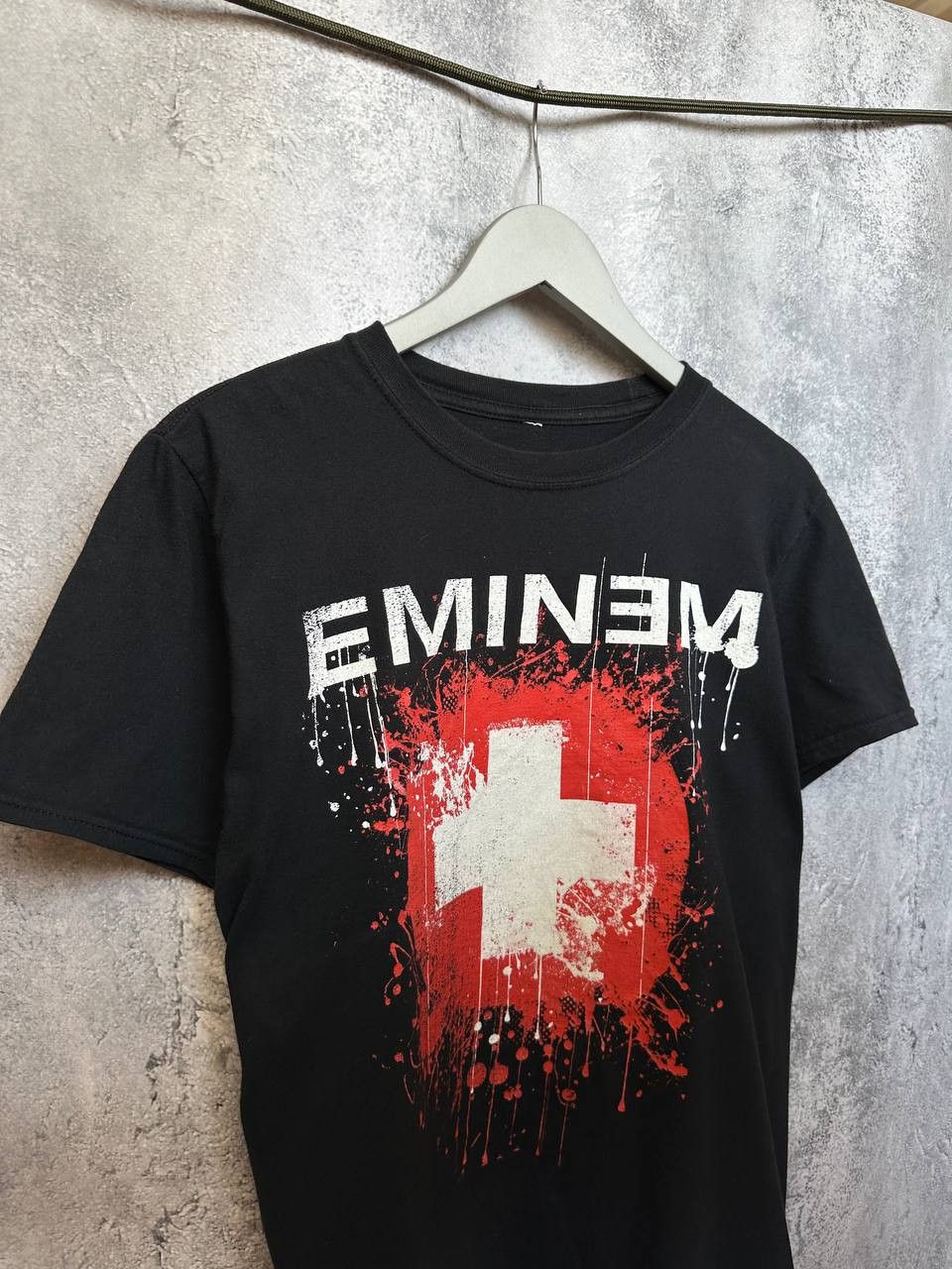 Eminem Vintage EMINEM Recovery Album T Shirt Cross Splattered Logo Size US L / EU 52-54 / 3 - 4 Thumbnail
