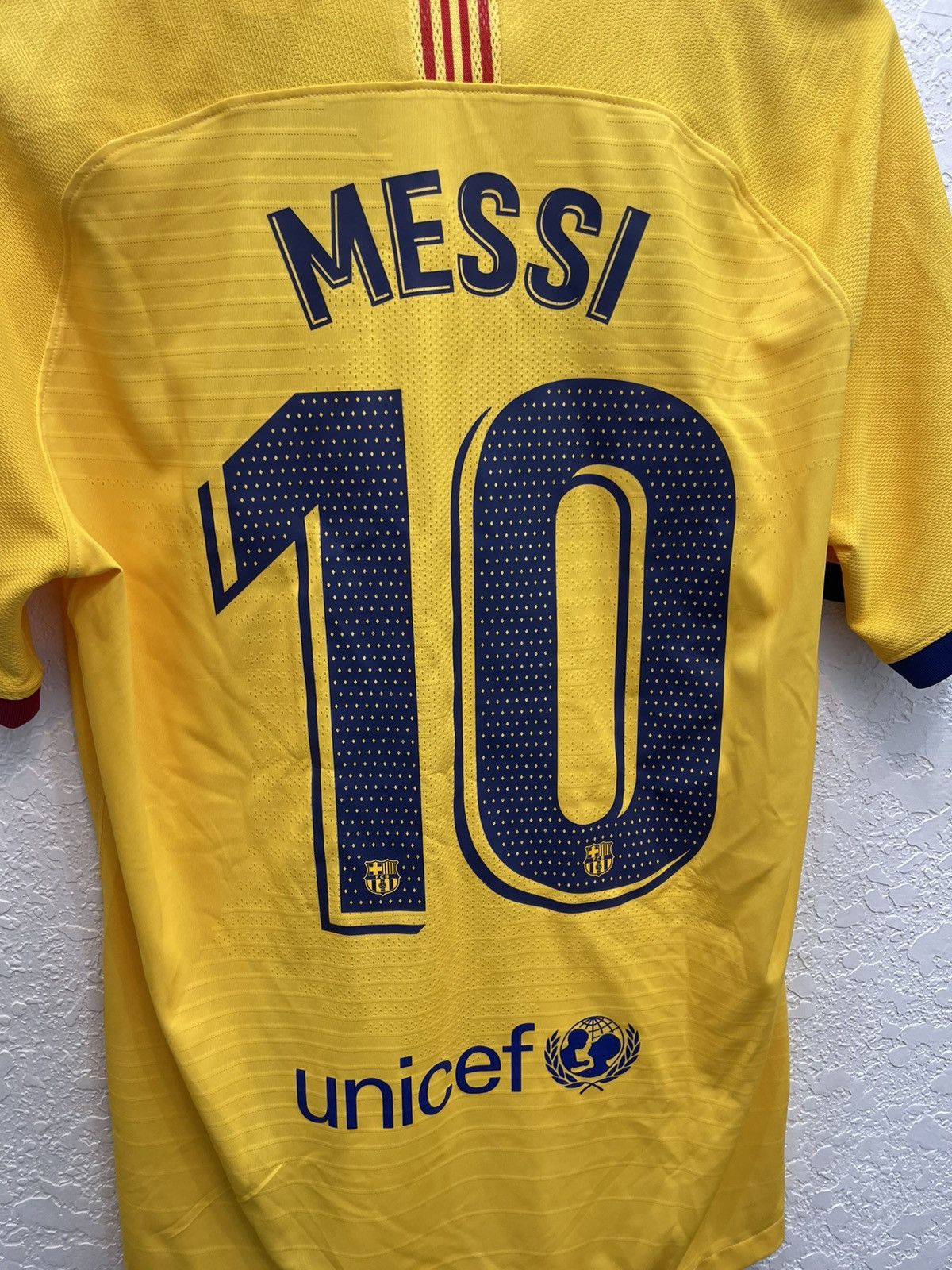 2019-2020 BARCELONA VAPORKNIT AWAY MESSI