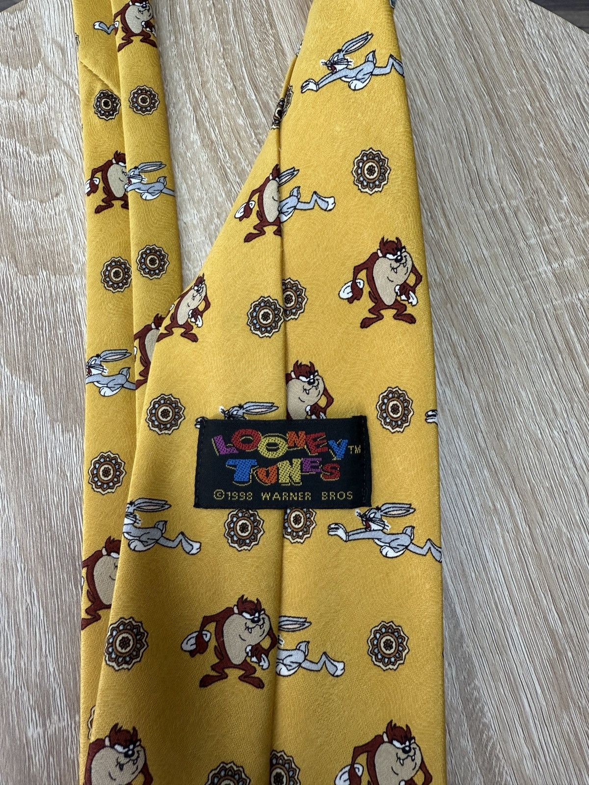 Warner Bros Vintage 1998 Looney Tunes Tie Taz Tasmanian Devil Bugs Bunny Size ONE SIZE - 5 Thumbnail