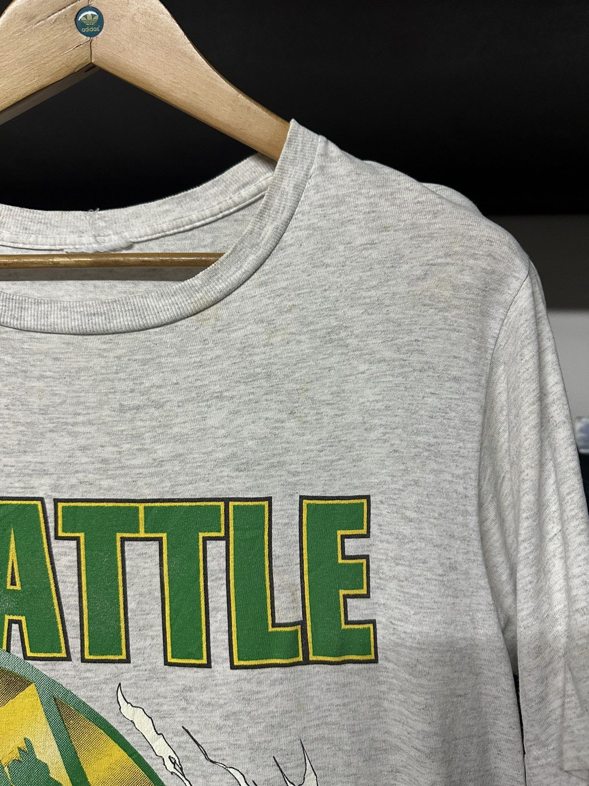 NBA × Nutmeg × Vintage Vintage 90s Nba Seattle Supersonic Faded Tee Size US M / EU 48-50 / 2 - 8 Thumbnail