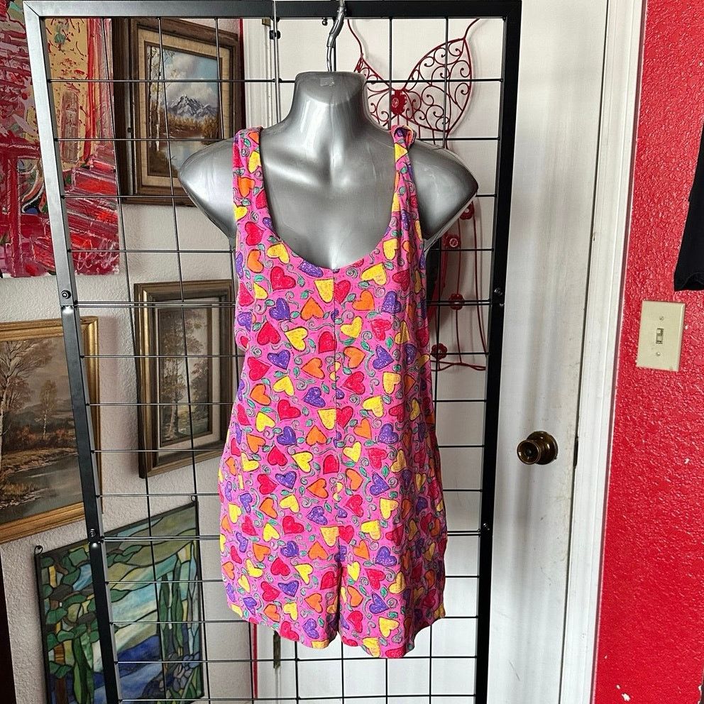 Other bt kids pink graphic heart print romper Size 26" / US 2 / IT 38 - 1 Thumbnail