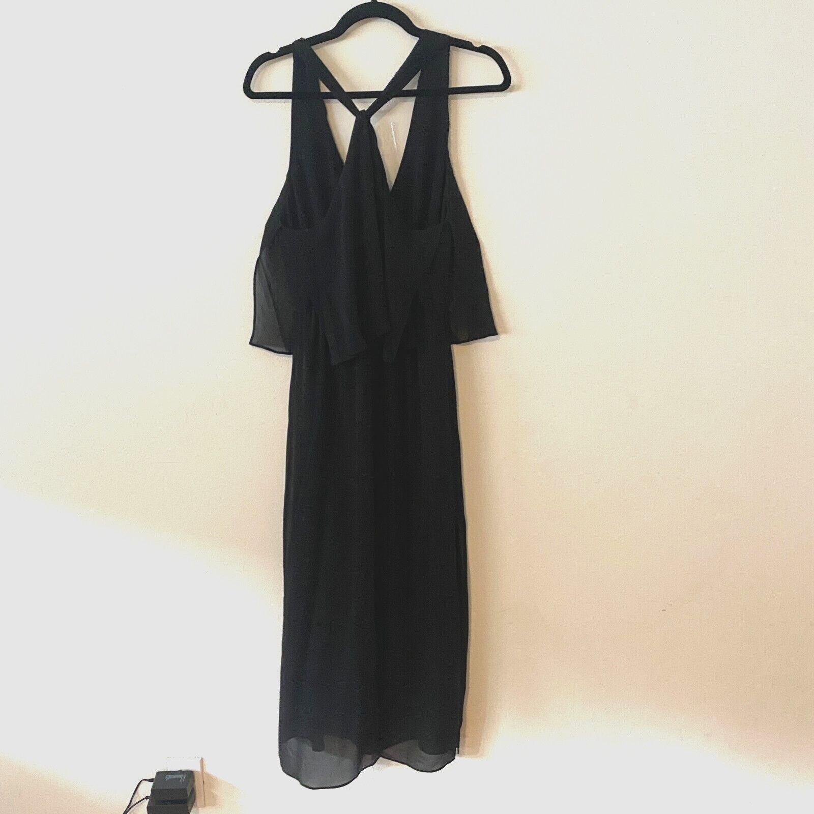 Aritzia Aritzia Babaton Black SILK Chiffon VNeck Racerback Maxi S Size S / US 4 / IT 40 - 4 Thumbnail