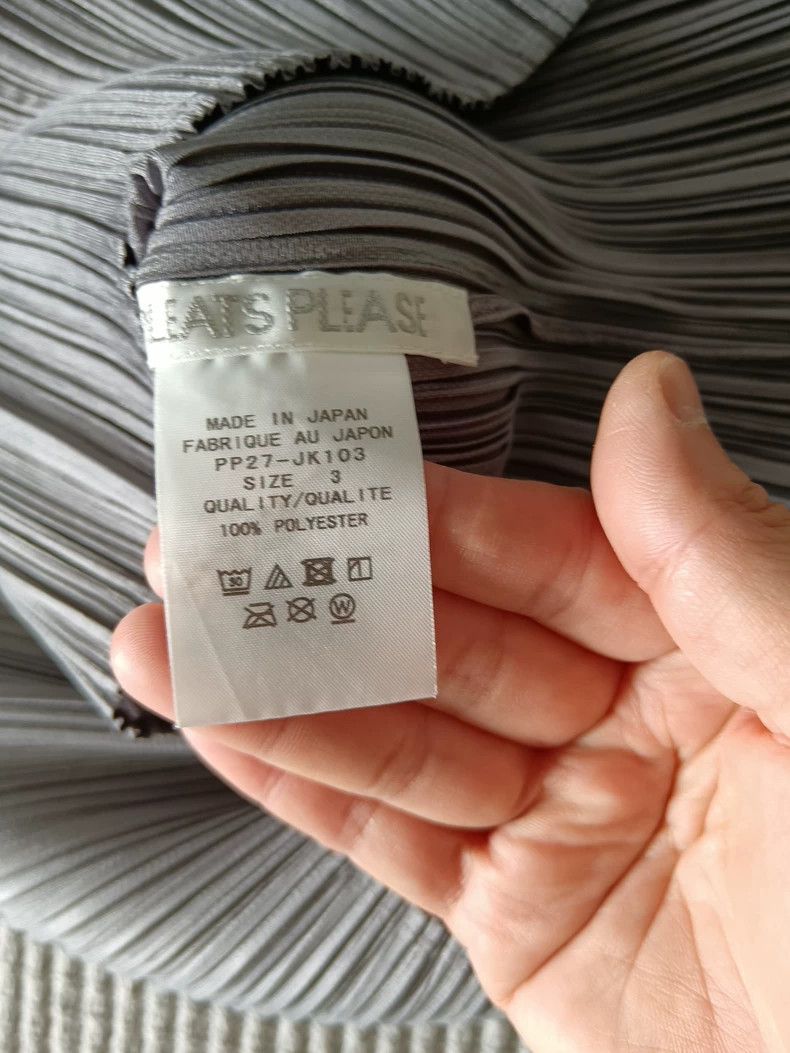 Issey Miyake issey miyake size:3 Dark grey short-sleeved shirt 2505-Nex Size XS / US 0-2 / IT 36-38 - 2 Thumbnail
