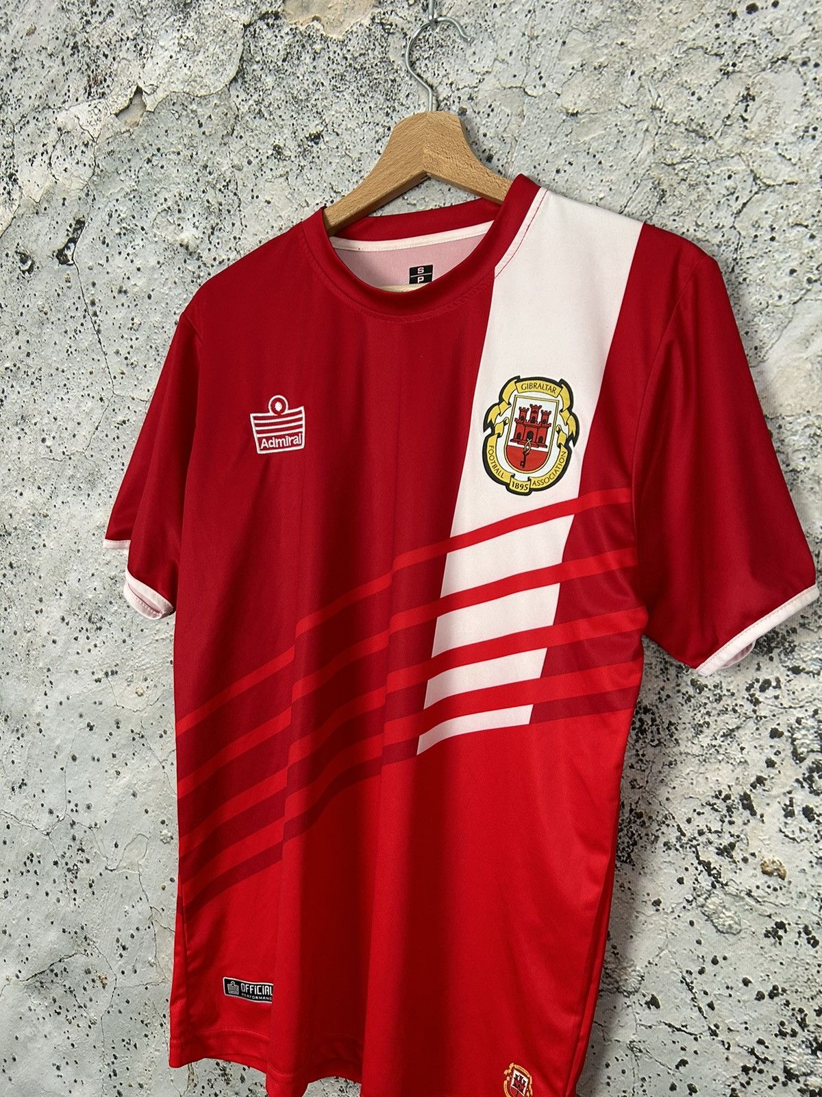 Vintage Giblartar Soccer Jersey Football Rare Tee Sportswear Hype Size US S / EU 44-46 / 1 - 2 Thumbnail