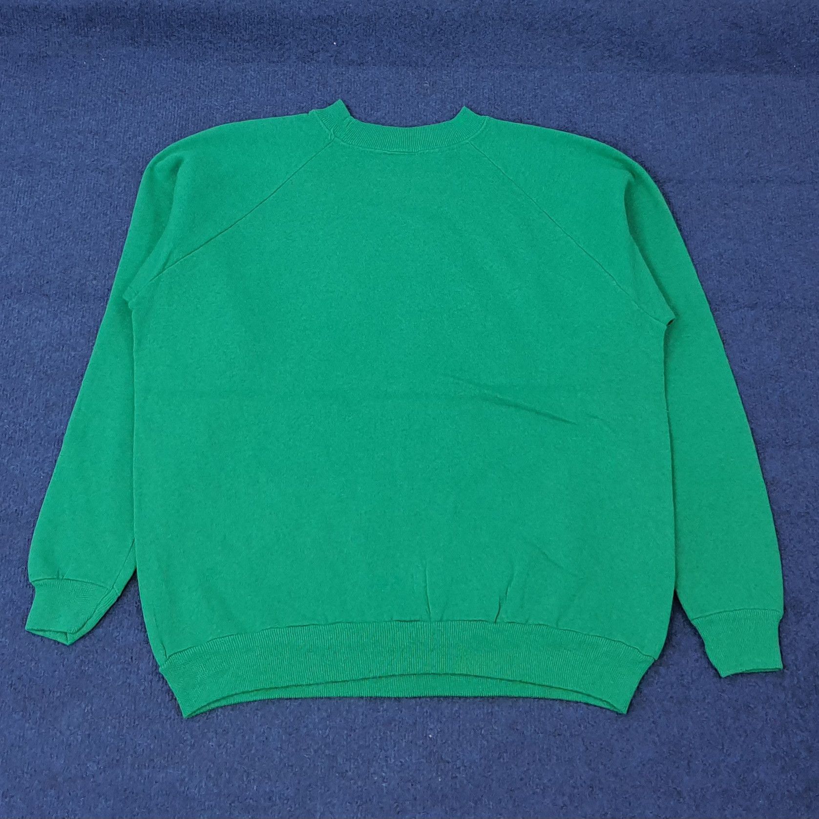 Vintage Vintage Noel Christmas Tree Sweatshirt C227N14 Size US M / EU 48-50 / 2 - 3 Thumbnail