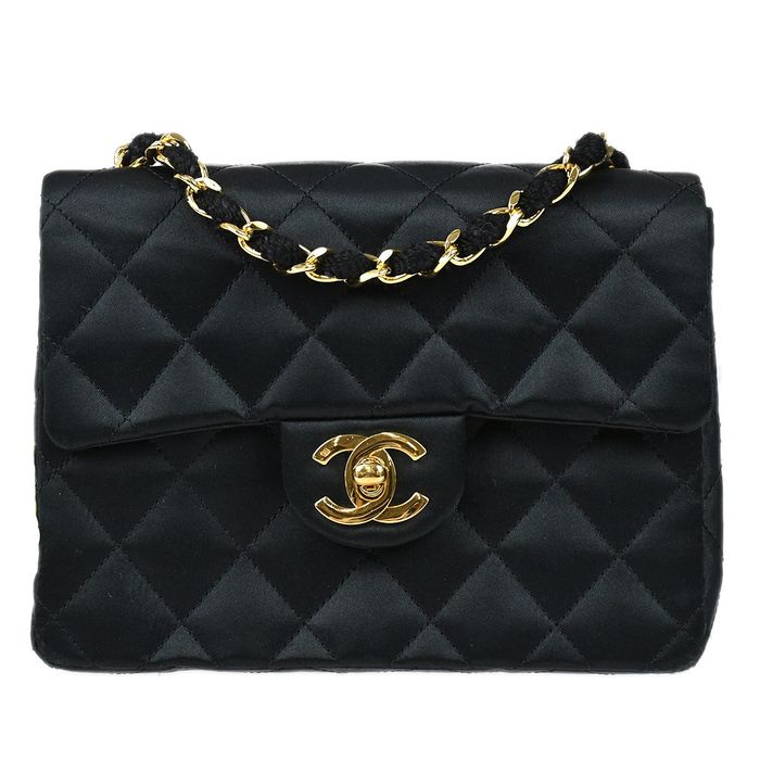 Chanel mini 17 hot sale