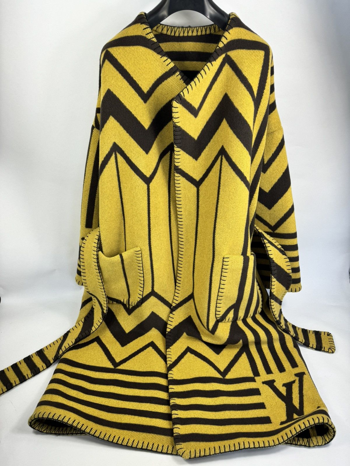 image of Louis Vuitton x Pharrell Wool And Cashmere Blanket Coat N- 1Afjxl () in Yellow, Men's