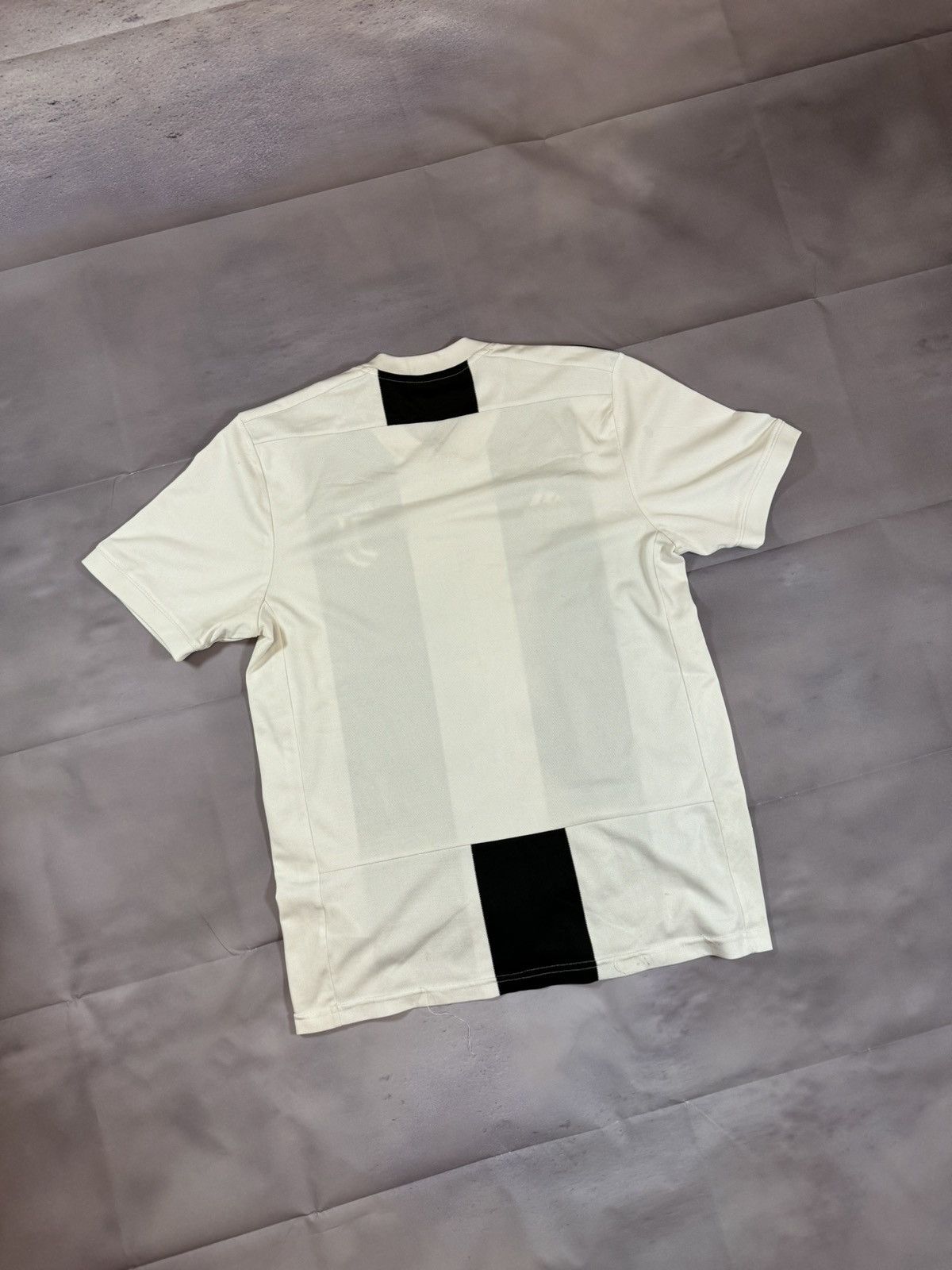 Adidas × Vintage Vintage Juventus 2018/19 Adidas Jersey Blokcore Medium Size US M / EU 48-50 / 2 - 11 Thumbnail