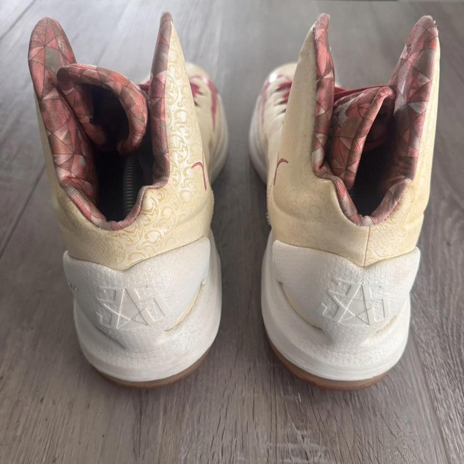 Nike NIKE • KD 5 "Aunt Pearl" (13M) Size US 13 / EU 46 - 8 Thumbnail