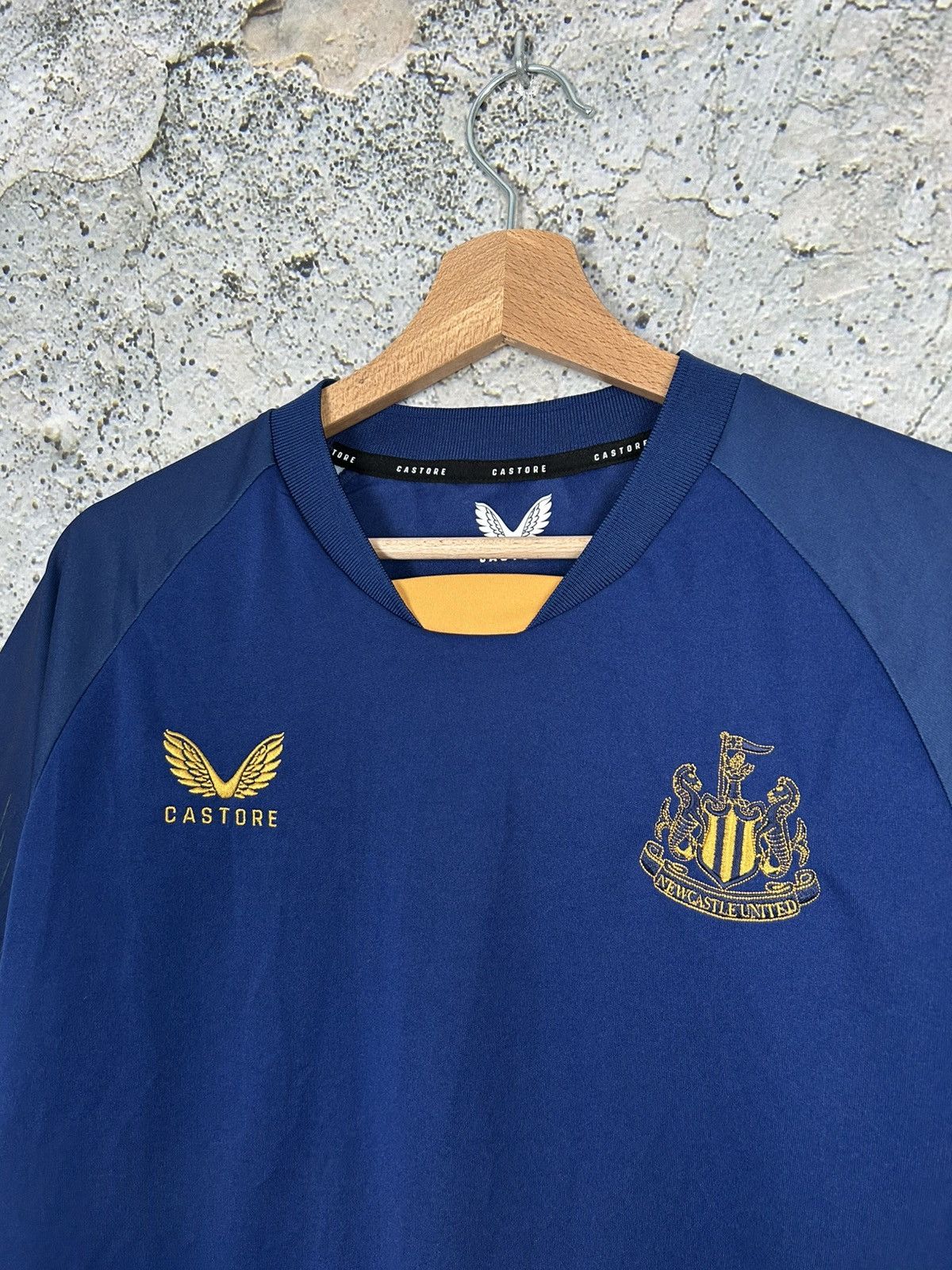Castore Newcastle United Castore Soccer Jersey Football Sport Hype Size US M / EU 48-50 / 2 - 3 Thumbnail