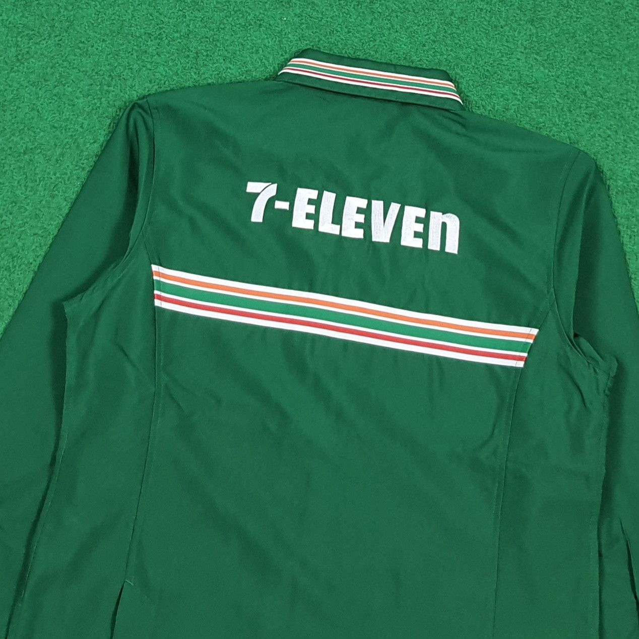 Japanese Brand Vintage 7-Eleven Japan Worker Uniform Zipper Jacket E1A25 Size US S / EU 44-46 / 1 - 2 Thumbnail