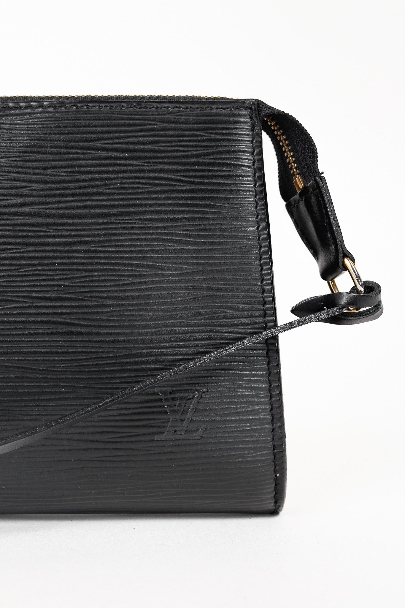 Louis Vuitton Louis Vuitton Black Epi Leather Pochette Bag Size ONE SIZE - 6 Thumbnail