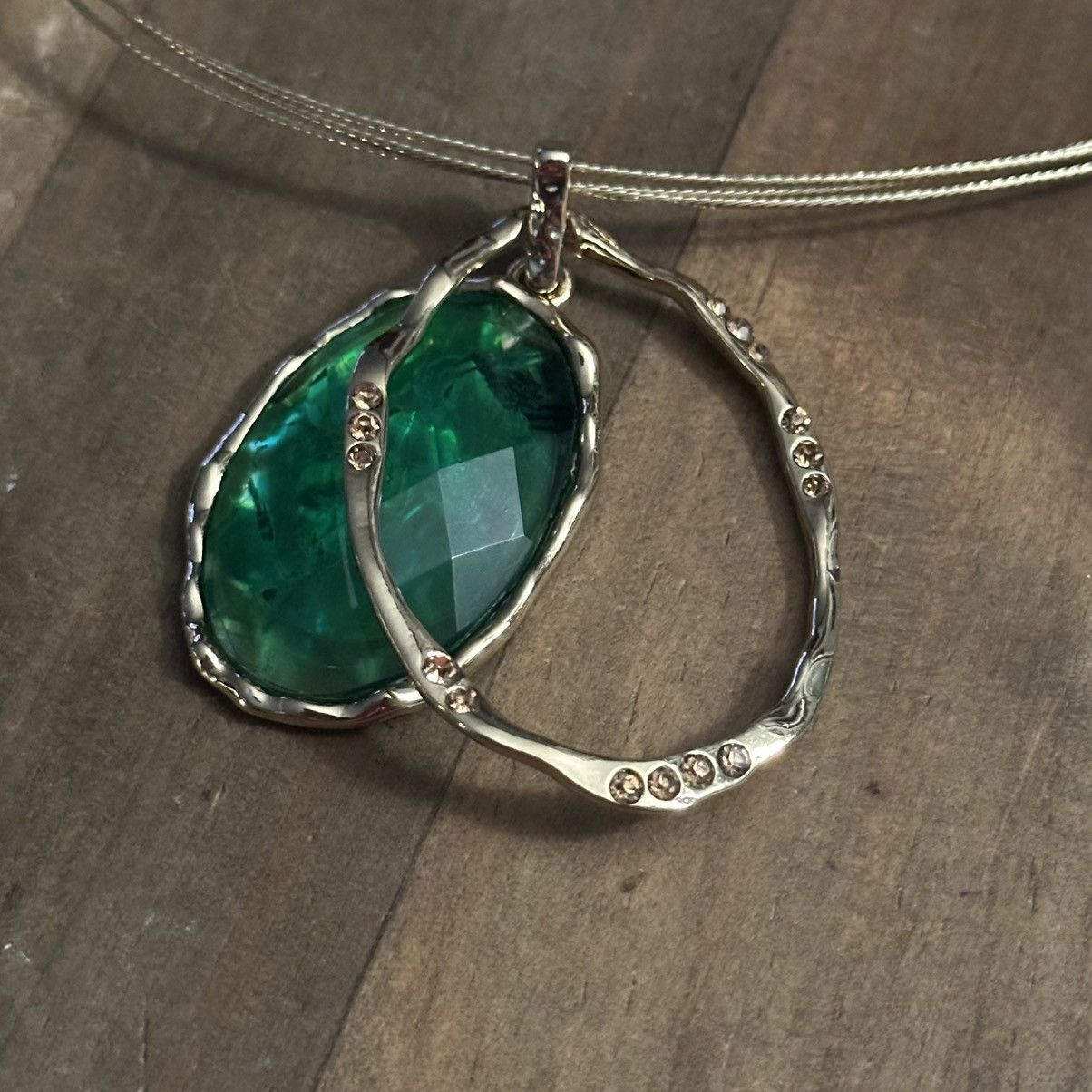 Jones New York Jones New York gold tone green abalone pendant necklace Size ONE SIZE - 7 Thumbnail