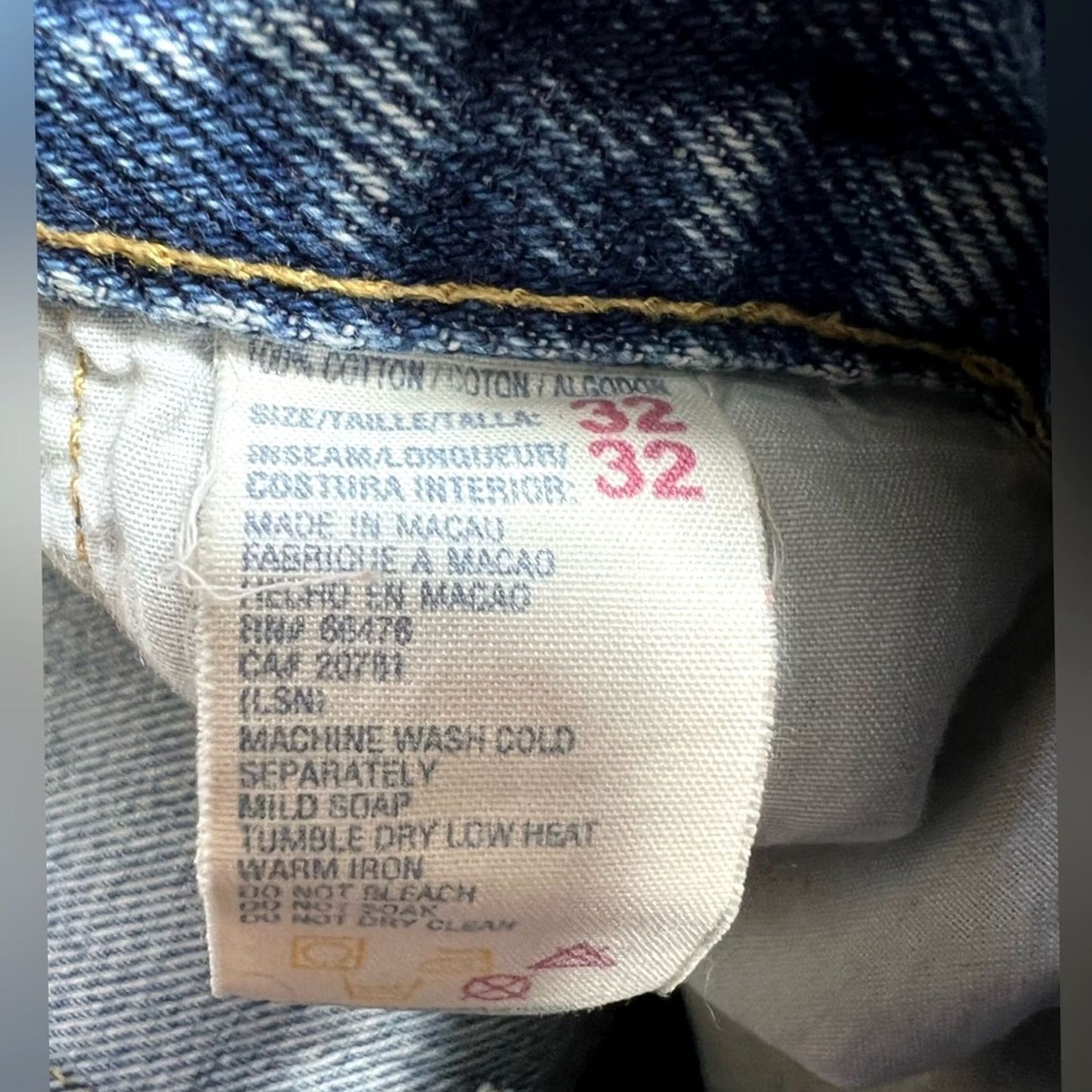 Tommy Hilfiger Vintage Tommy Hilfiger Relaxed Fit Jeans 32x32 Detail Side Patch Size US 32 / EU 48 - 7 Thumbnail