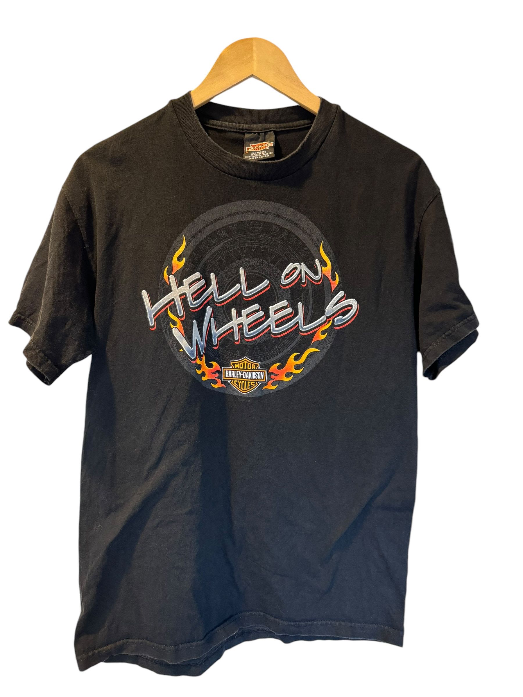 Hanes × Harley Davidson × Vintage Vintage Y2K Harley Davidson Denver, CO "Hell on Wheels" Tee Size US M / EU 48-50 / 2 - 1 Thumbnail