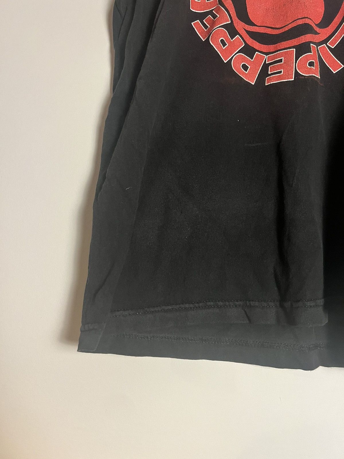 Band Tees × Nirvana 1999 RHCP Californiacation Tee Size US M / EU 48-50 / 2 - 6 Thumbnail
