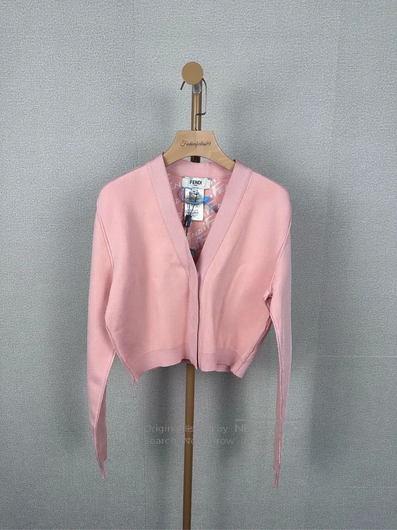 Fendi Fendi Pink wool knitted cardigan Size M / US 6-8 / IT 42-44 - 1 Thumbnail