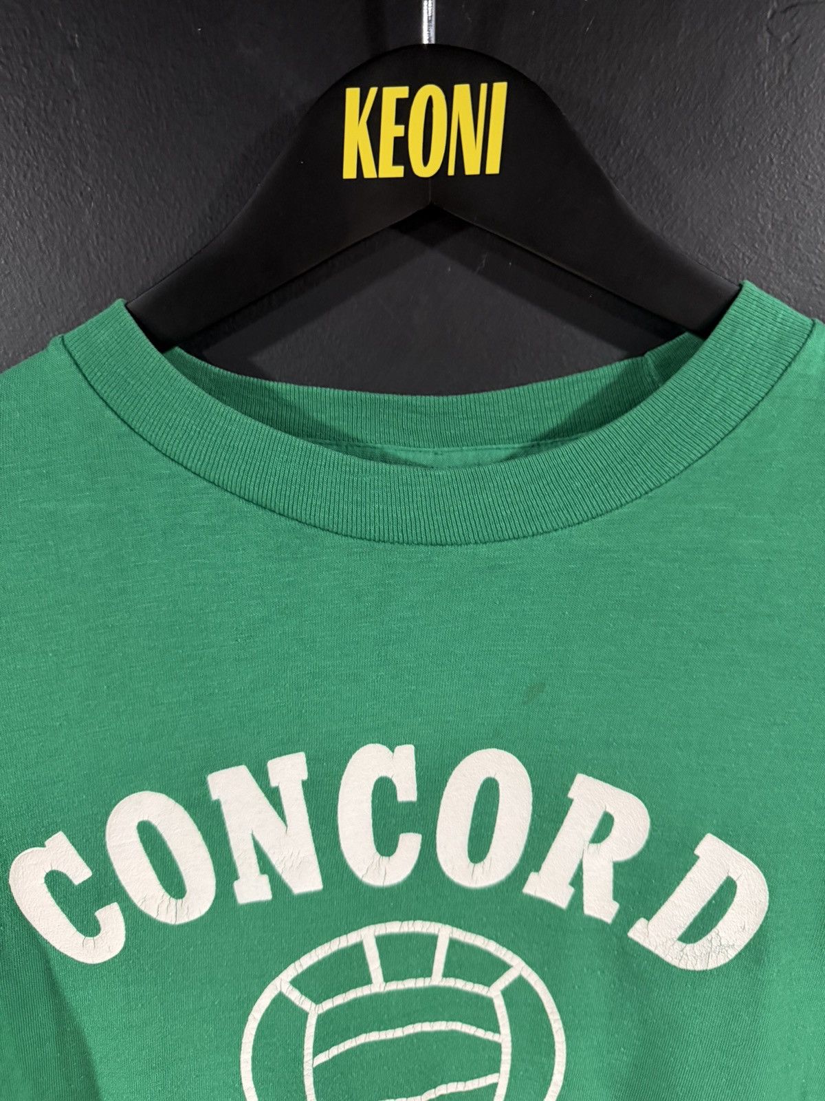 Vintage 1980s Vintage Concord Volleyball Single Stitch Grunge Tee L Size US L / EU 52-54 / 3 - 3 Thumbnail