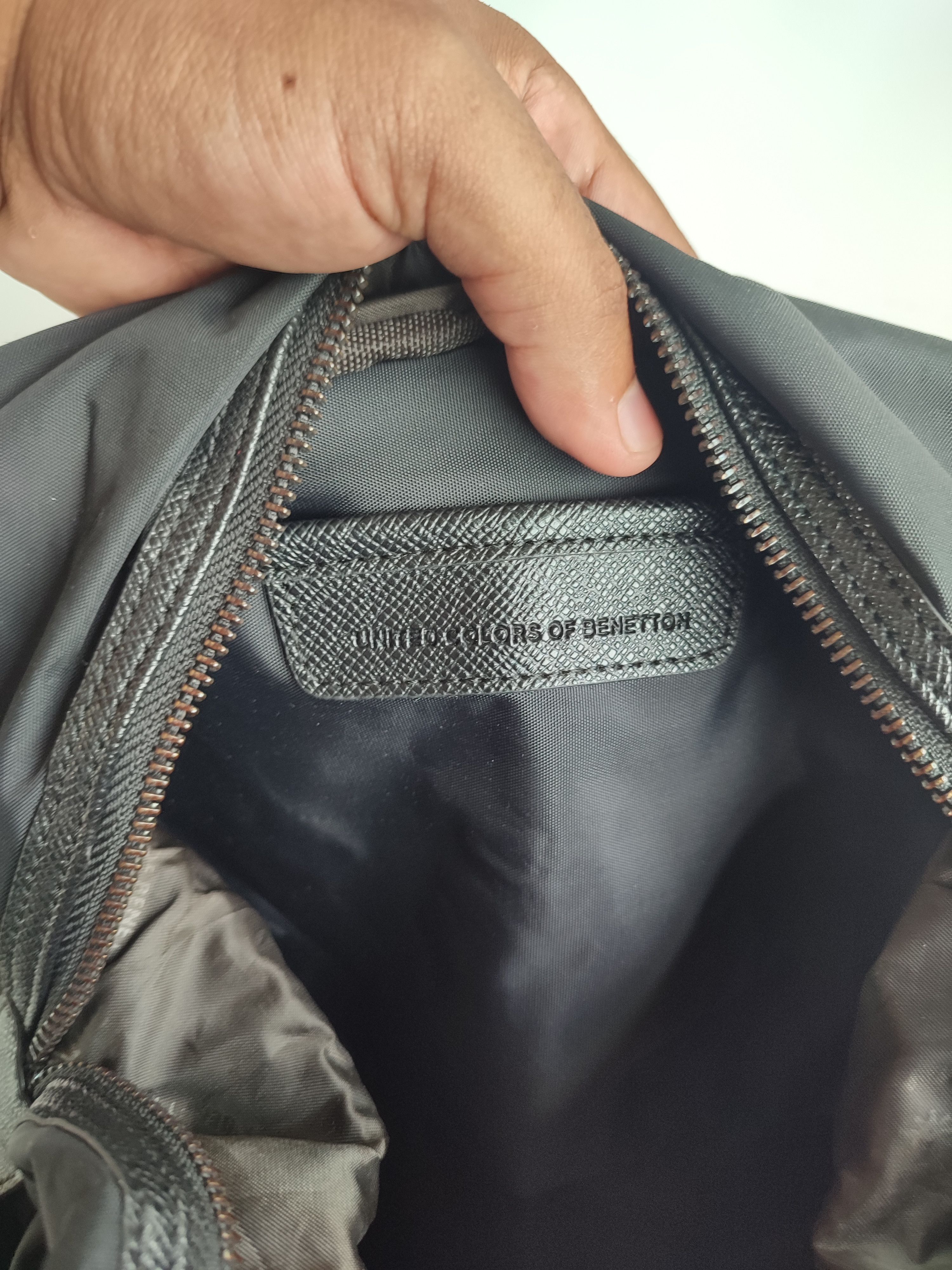 United Colors Of Benetton UNITED COLOR BENETTON (UCB) RARE BLACK BACKPACK Size ONE SIZE - 8 Thumbnail