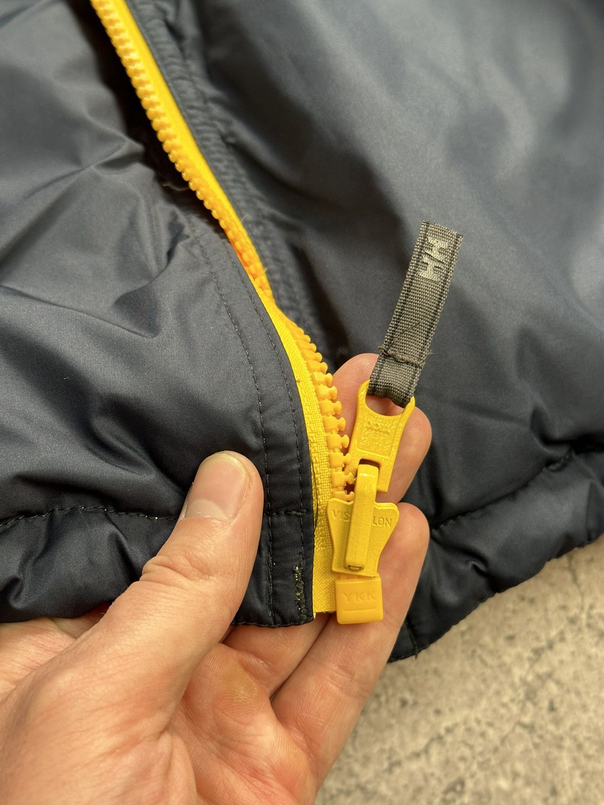 Helly Hansen × Vintage Vintage Helly Hansen Y2K Reversible Puffer Jacket Drill Size US S / EU 44-46 / 1 - 15 Thumbnail