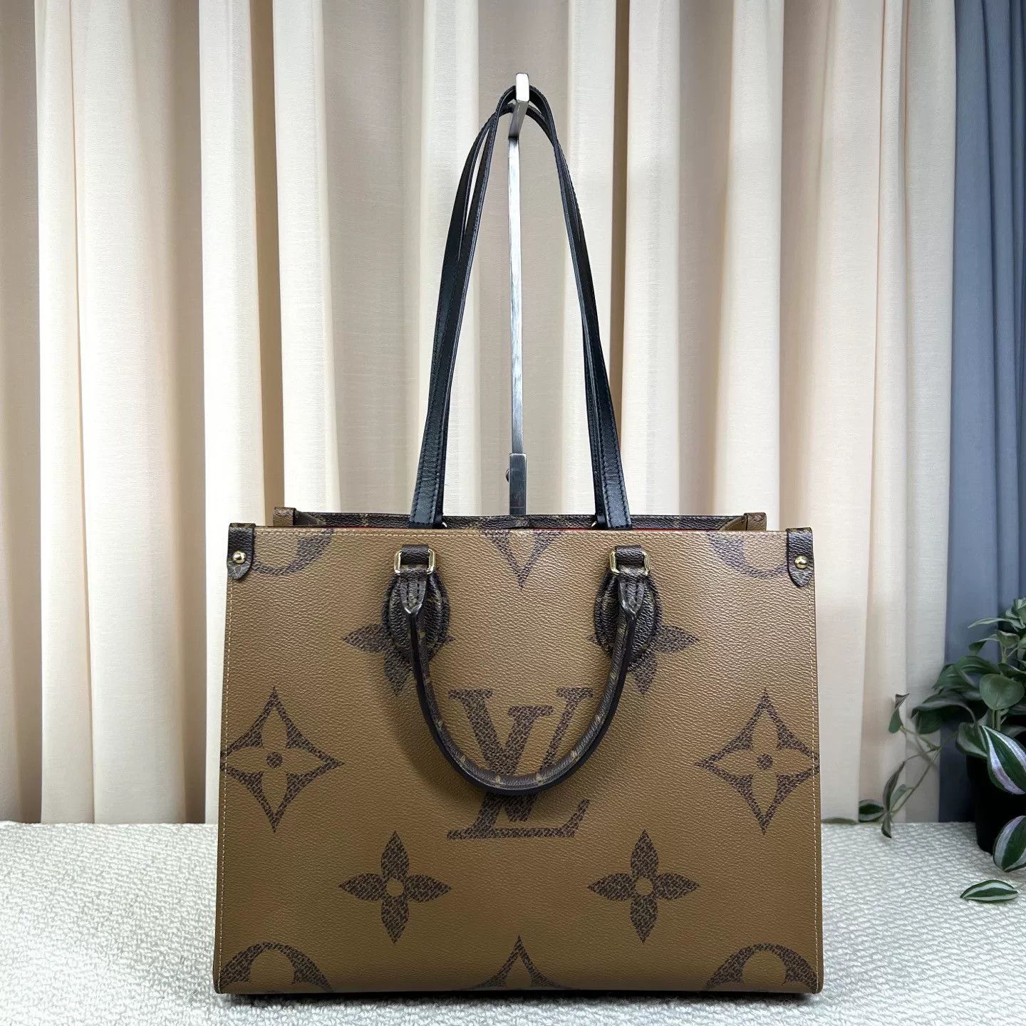 Louis Vuitton Pre-loved Bag Very good condition Size ONE SIZE - 1 Thumbnail