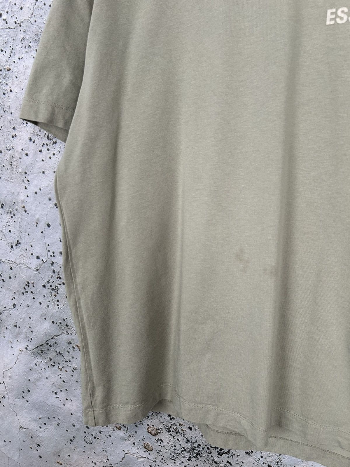 Essentials Fear Of God Essentials Green Beige Streetwear Baggy Tee Size US S / EU 44-46 / 1 - 6 Thumbnail
