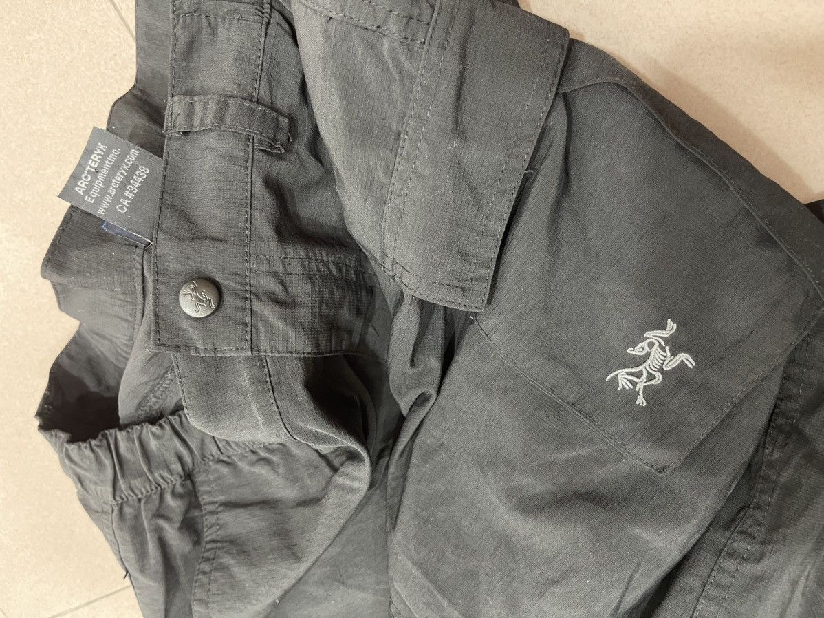 Arc'teryx Arcteryx Cargo Black Hiking Pants Size US 33 - 15 Thumbnail