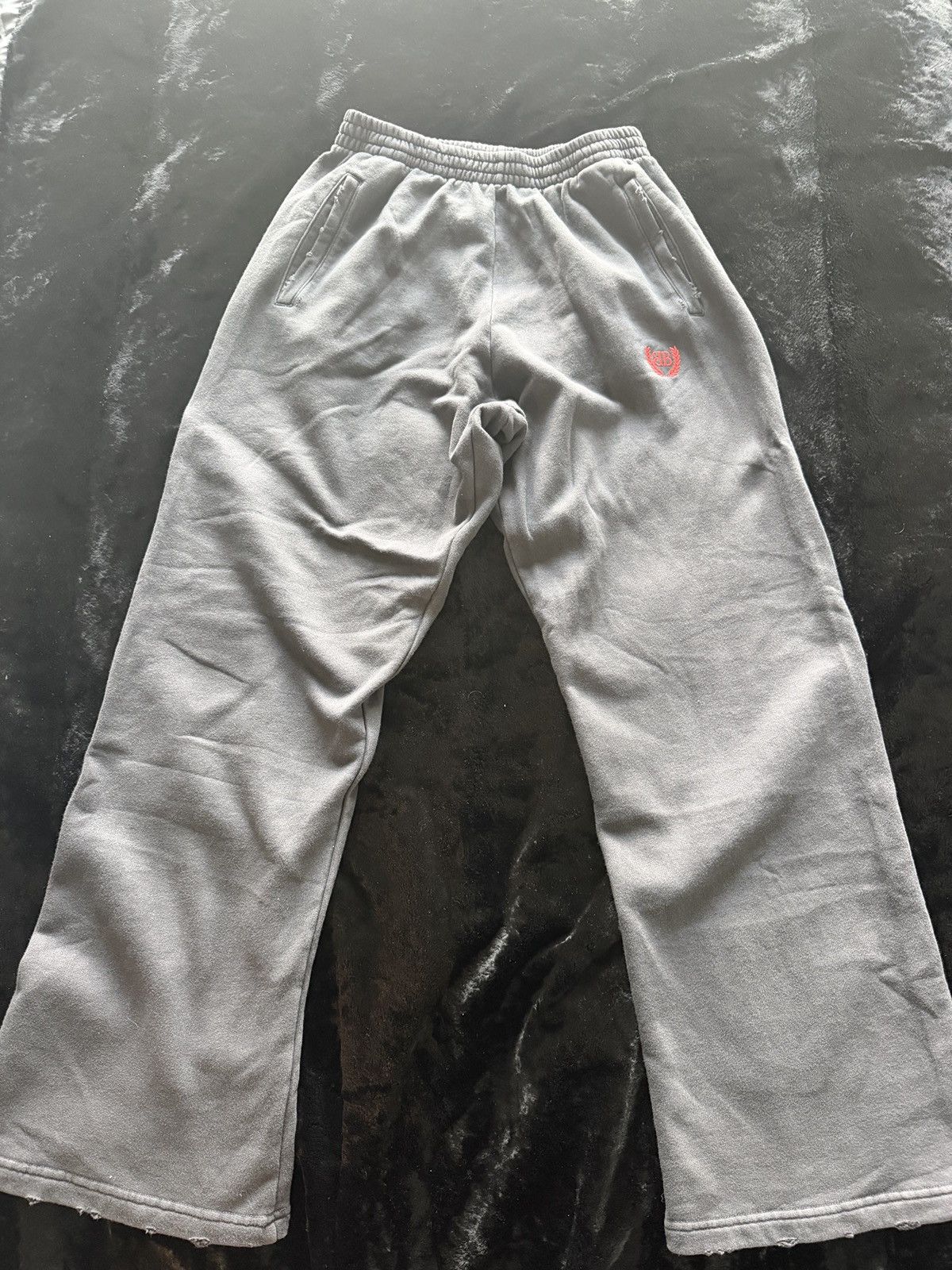 Balenciaga Balenciaga embroidered logo Size US 30 / EU 46 - 1 Thumbnail