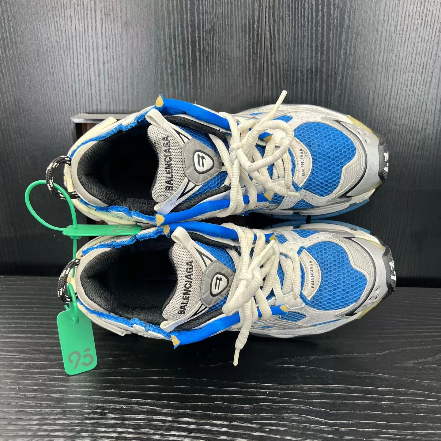 Balenciaga Balenciaga Runner White/Blue Distressed 43 Mint Size US 10 / EU 43 - 6 Thumbnail